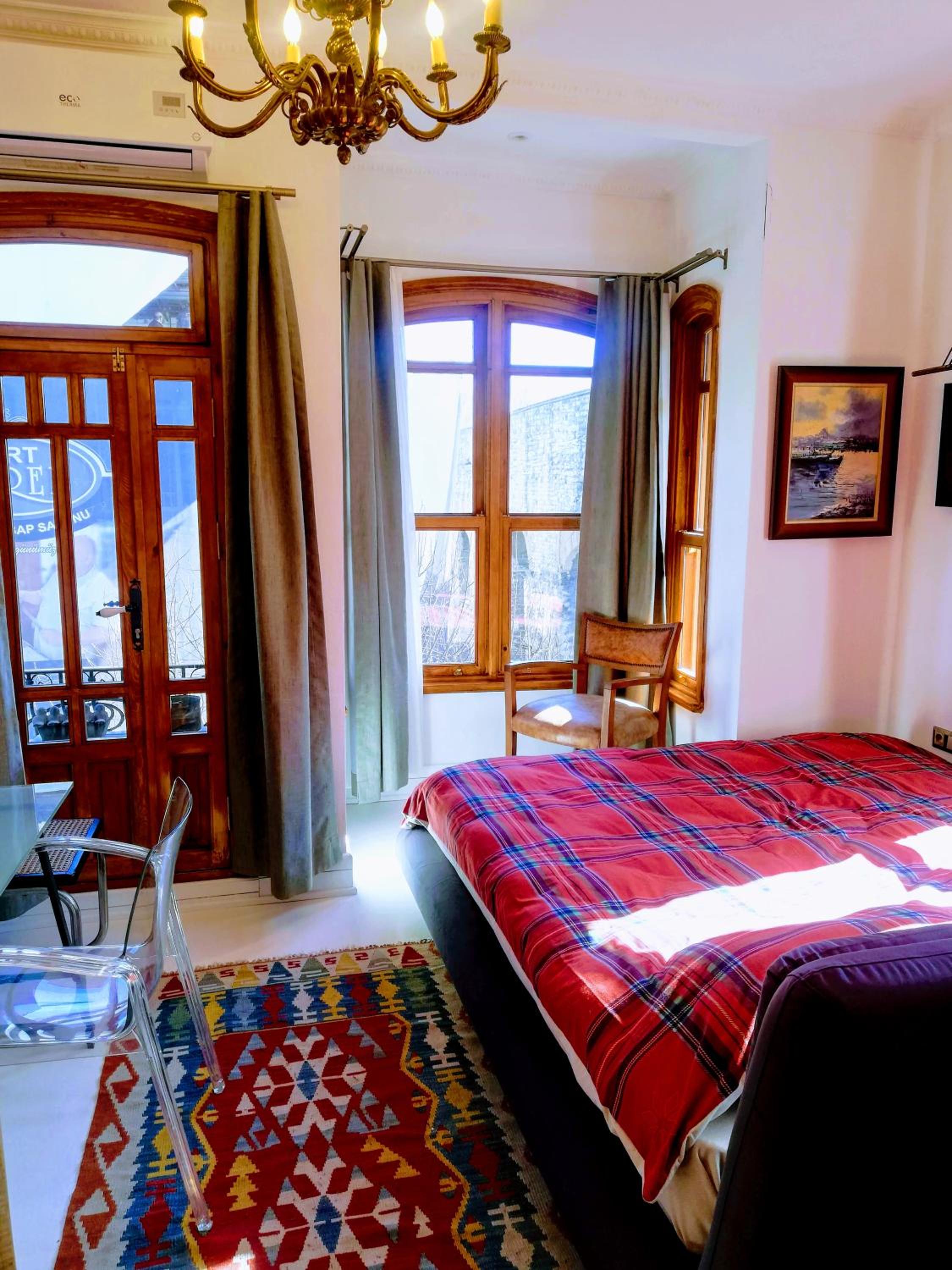 King Room with Balcony photo 1