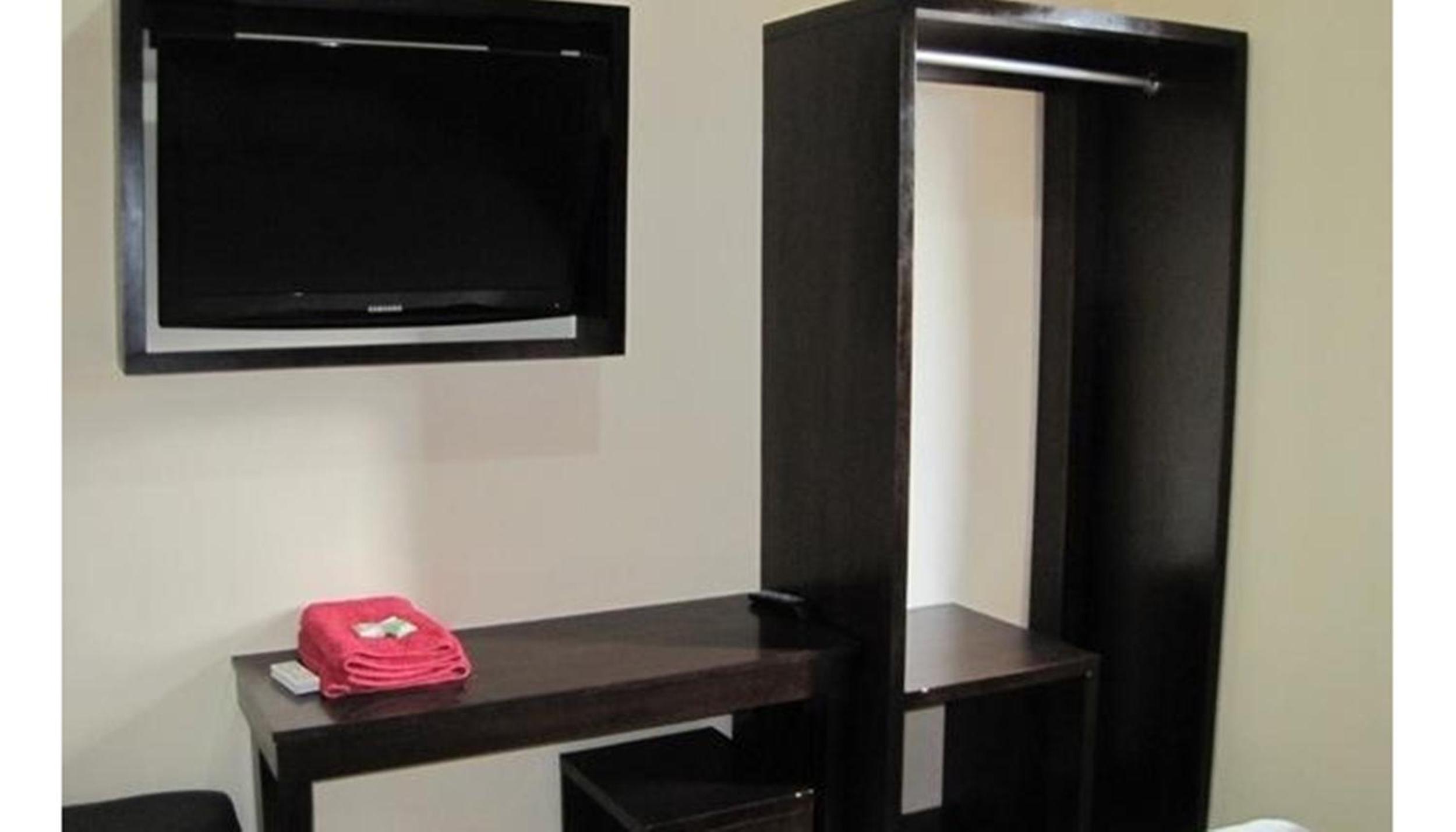 Standard Double or Twin Room - Photo 2