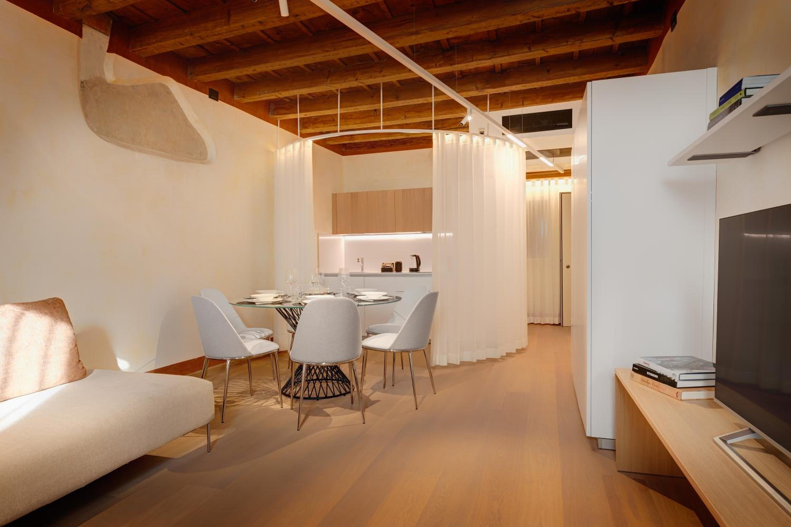 Superior Apartment - Photo 10