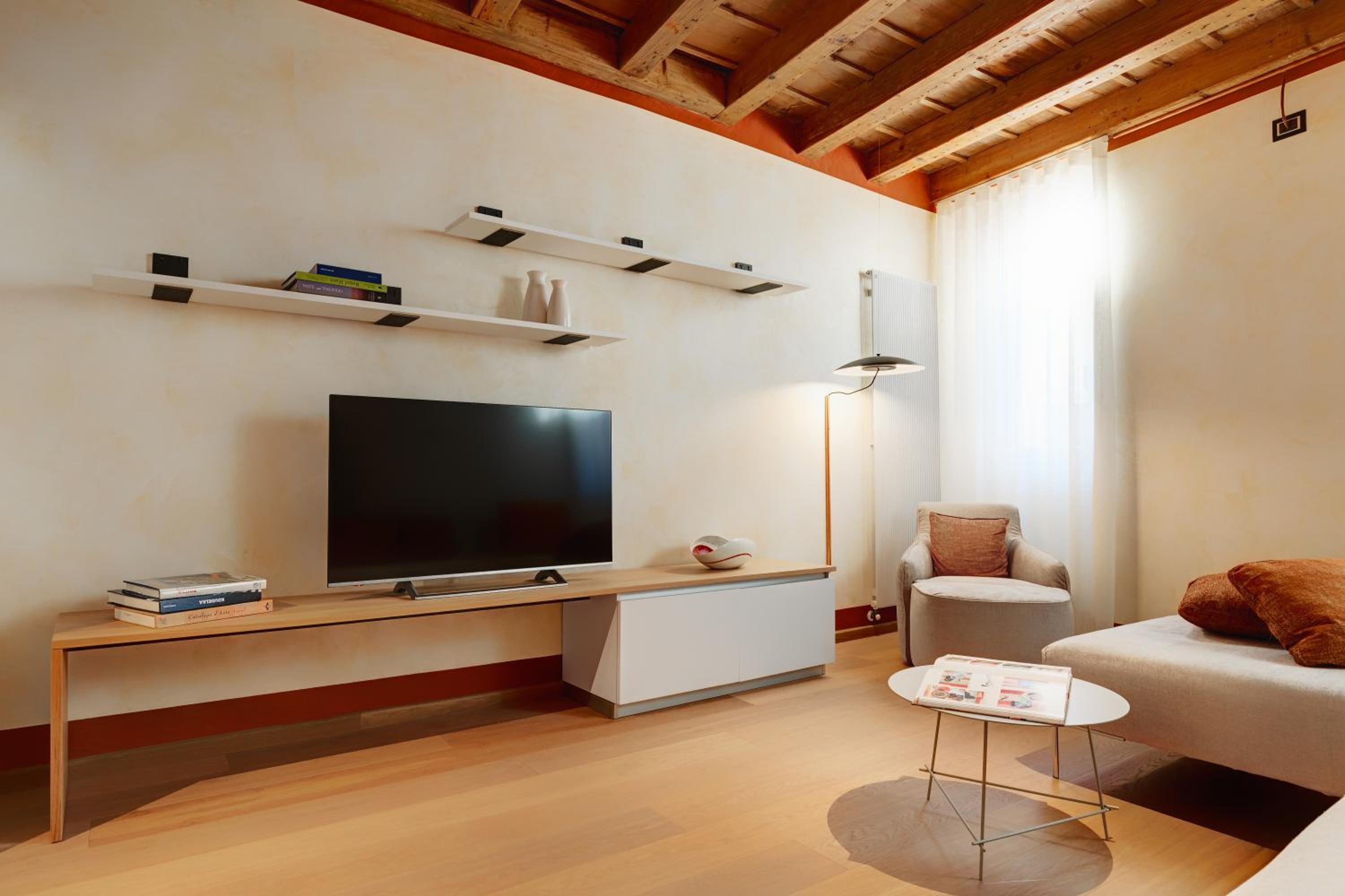 Superior Apartment - Photo 14