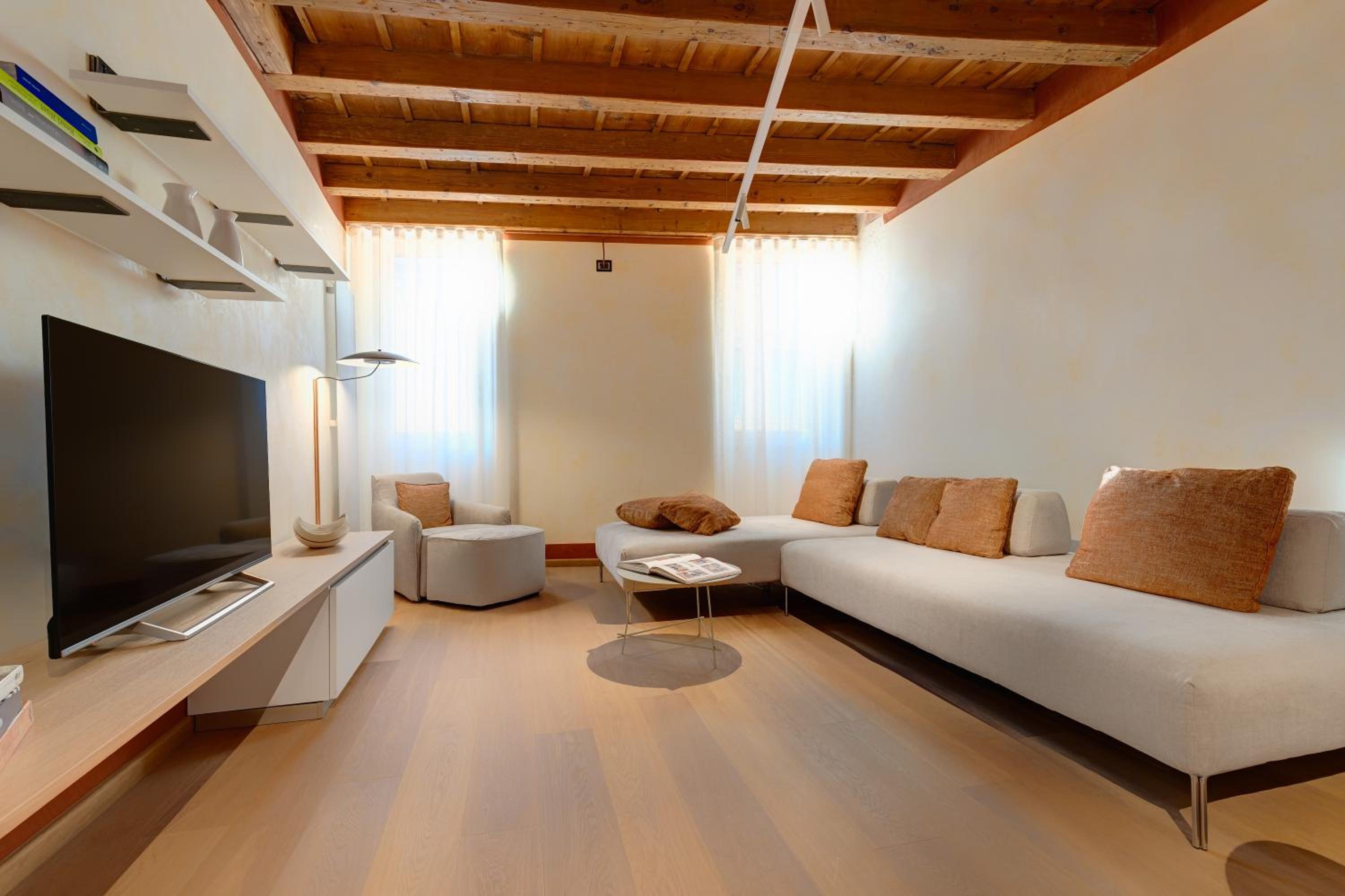 Superior Apartment - Photo 13