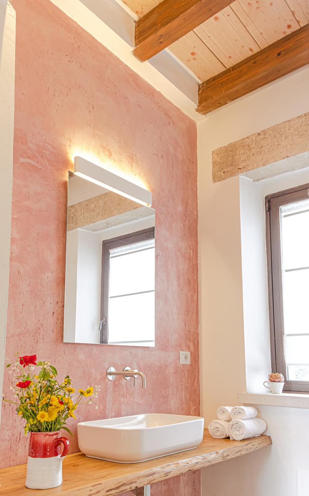 Standard Double Room - Photo 7