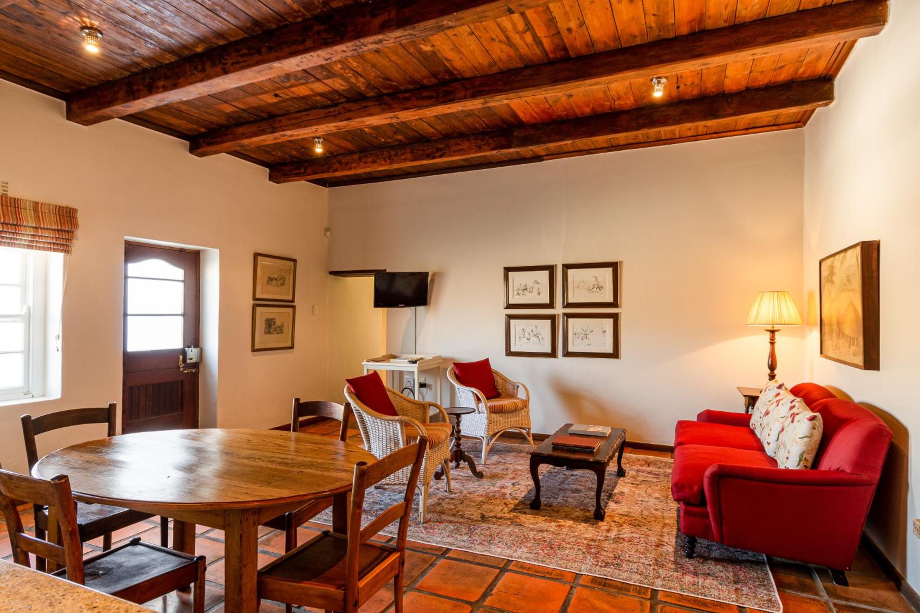 Superior Room - Photo 12