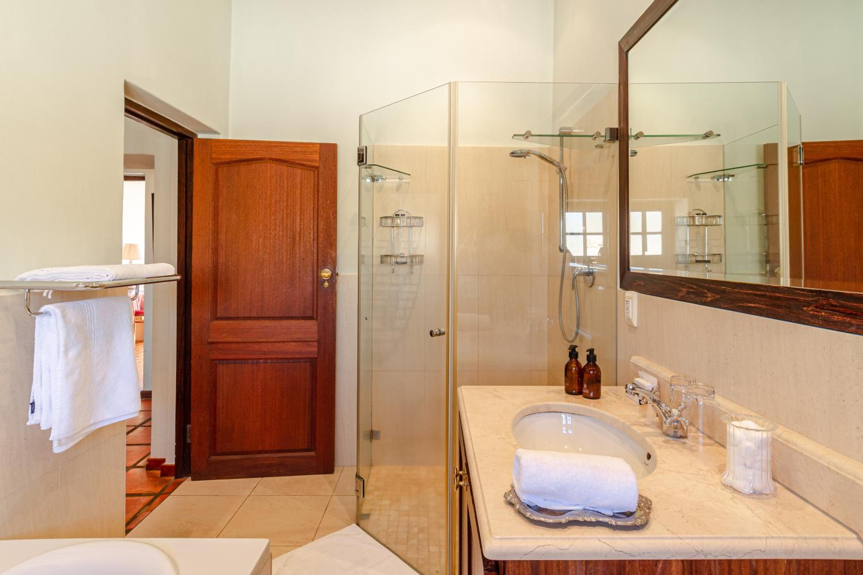 Superior Room - Photo 4