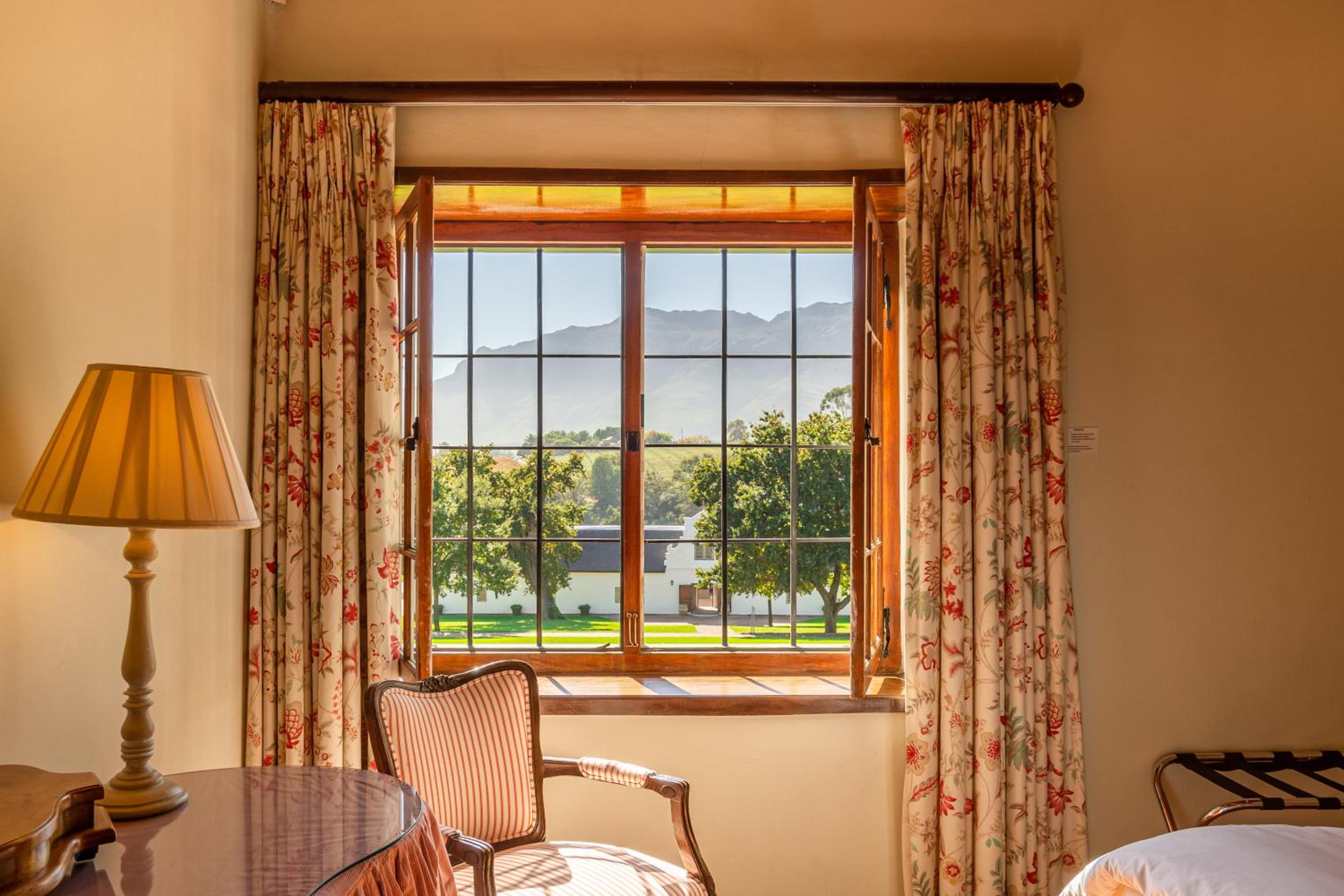 Superior Room - Photo 10