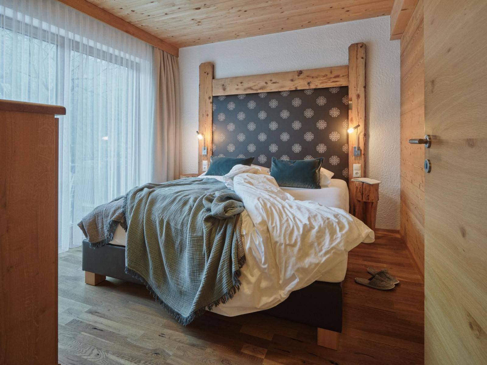 Superior One-Bedroom Apartment with Terrace