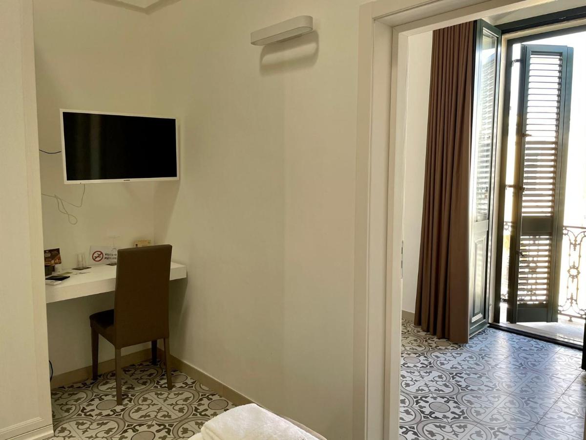 Double or Twin Room photo 3
