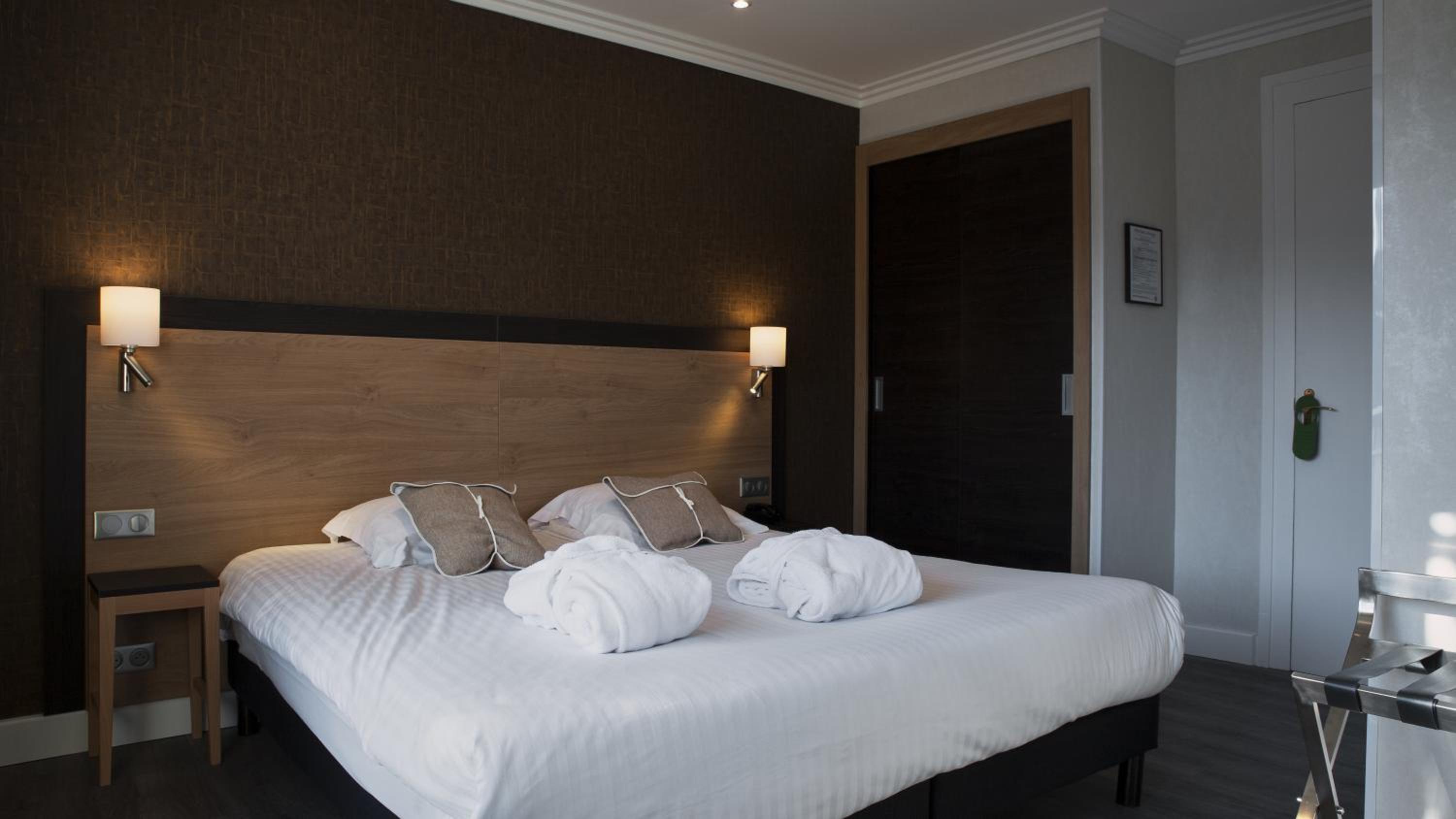 Classic Double Room - Photo 6