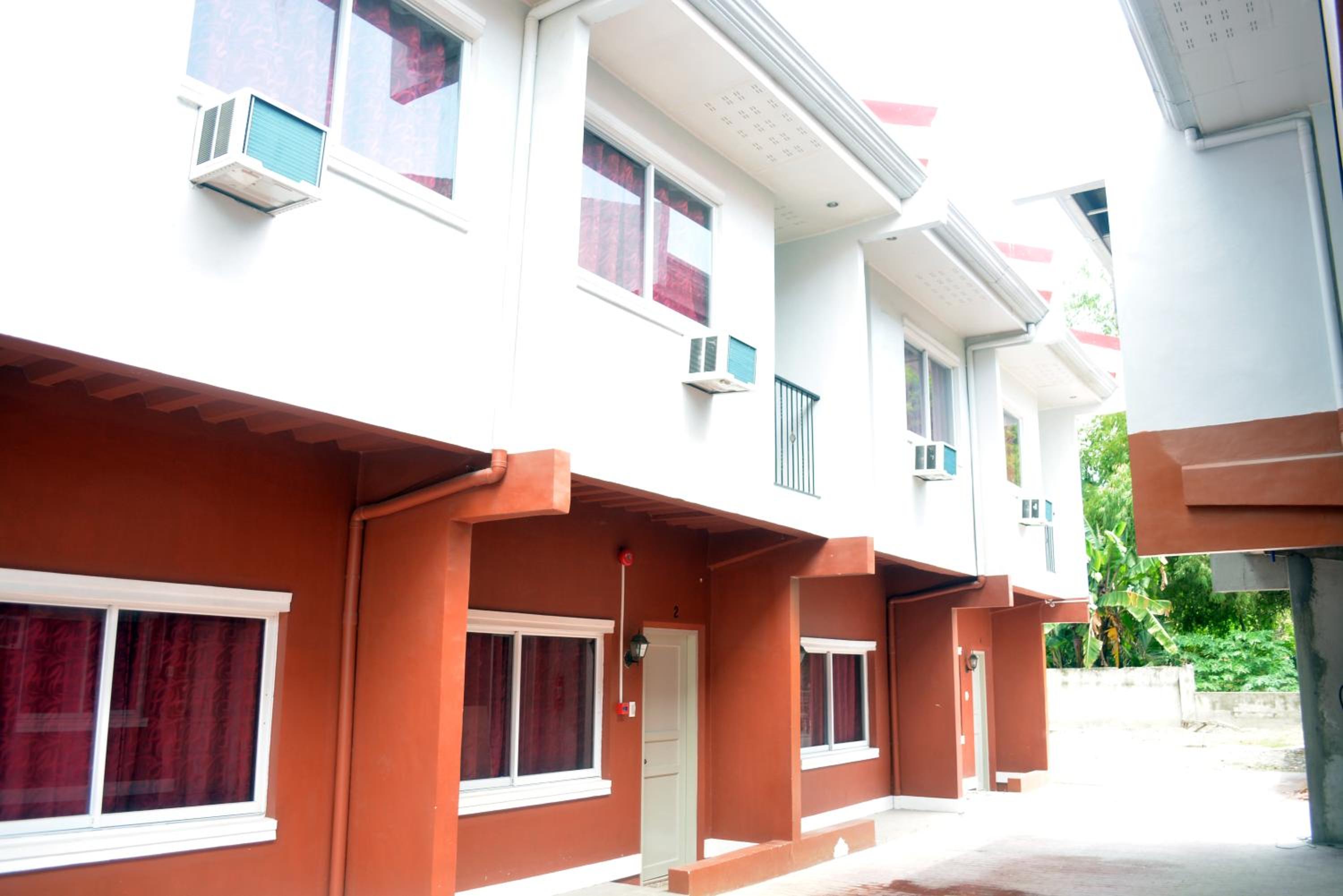 Two-Bedroom Townhouse - Photo 16