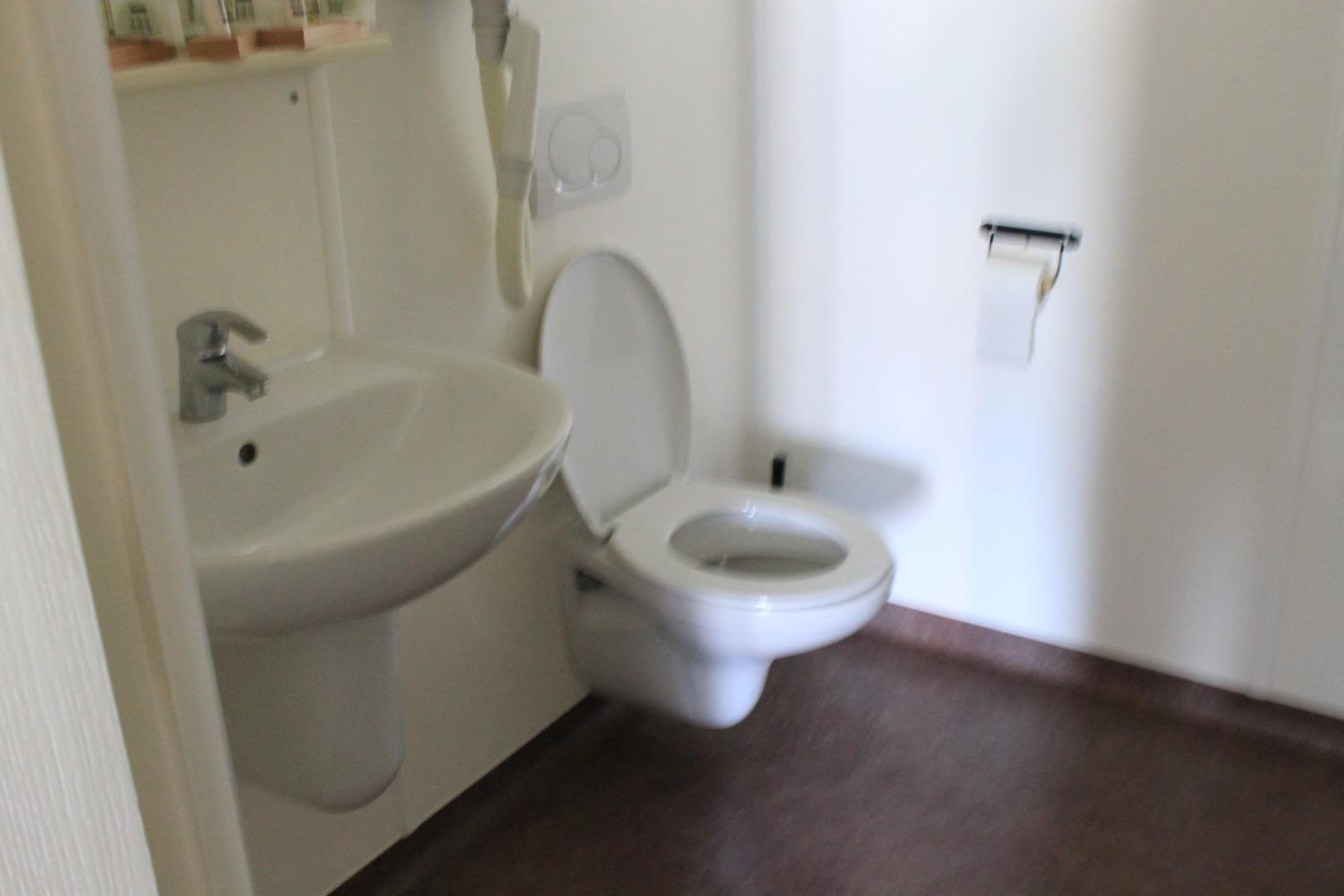 Double Room - Photo 13
