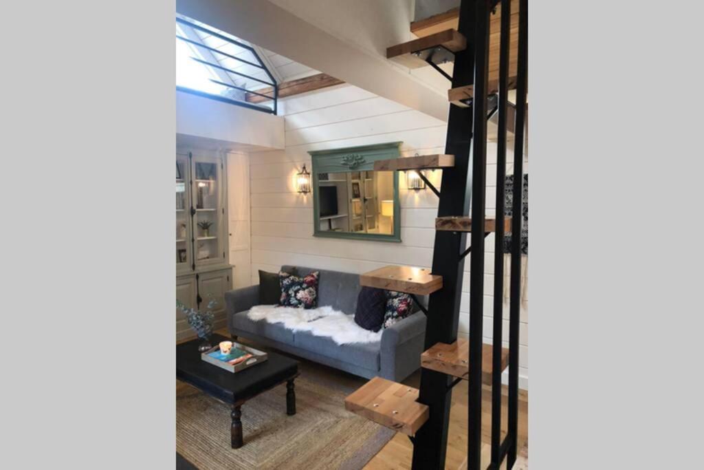 Two-Bedroom House photo 2