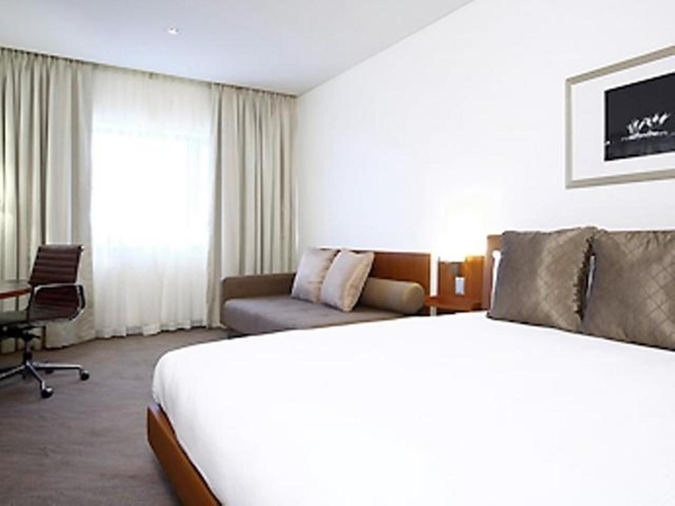 Executive King Room - Photo 5