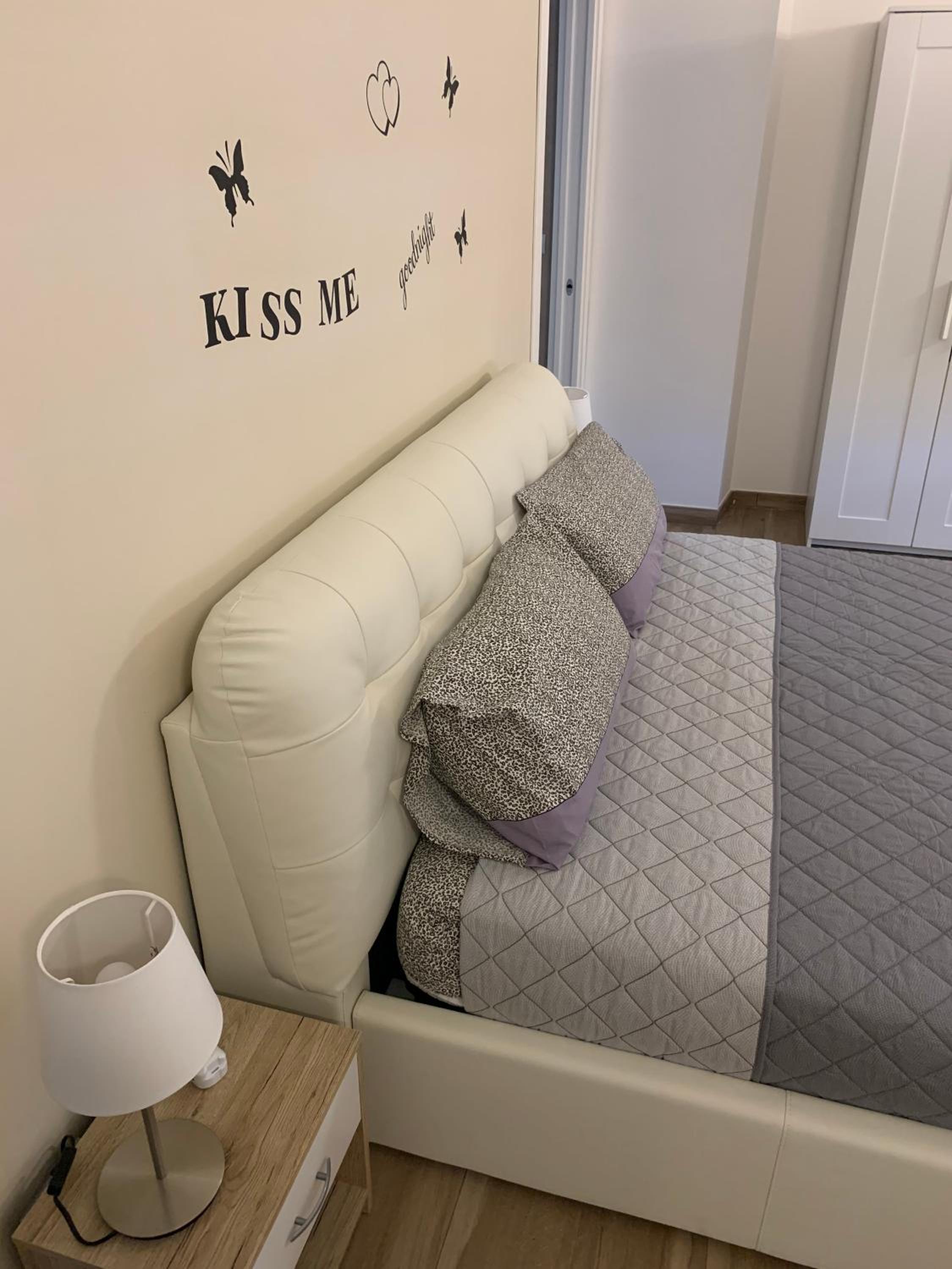 Double Room with Private Bathroom - Photo 14