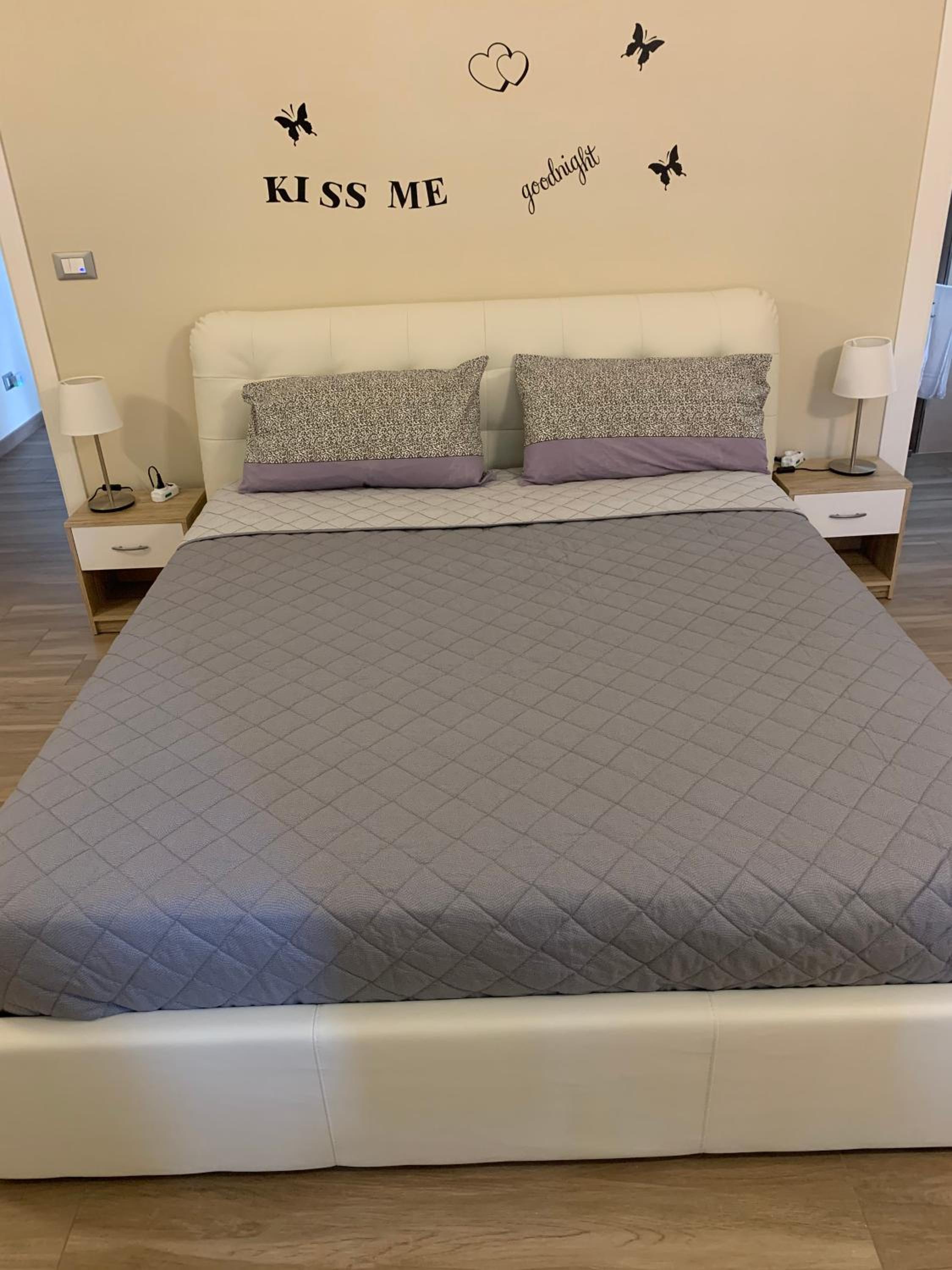 Double Room with Private Bathroom - Photo 16