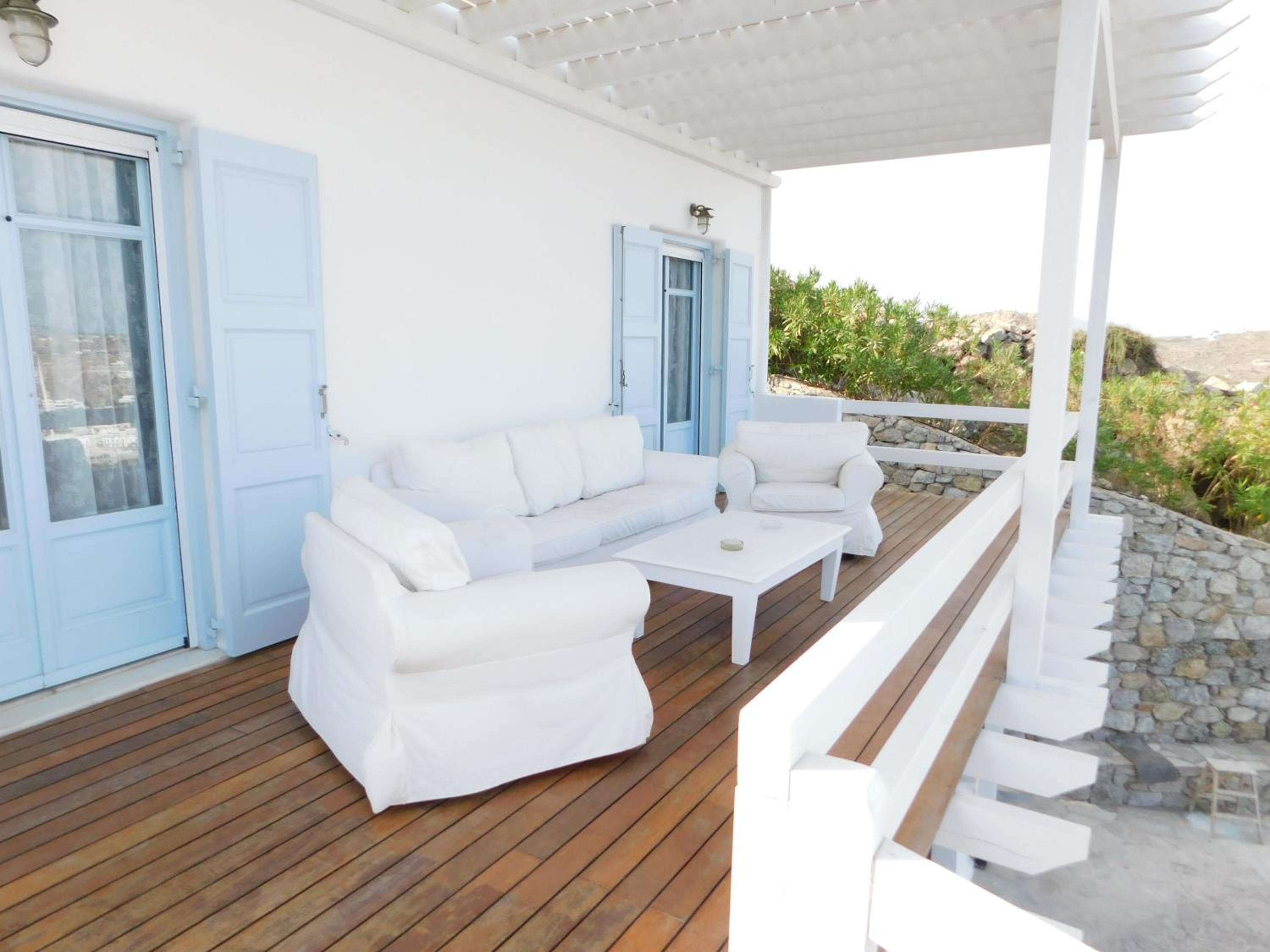 Villa with Sea View - Photo 5