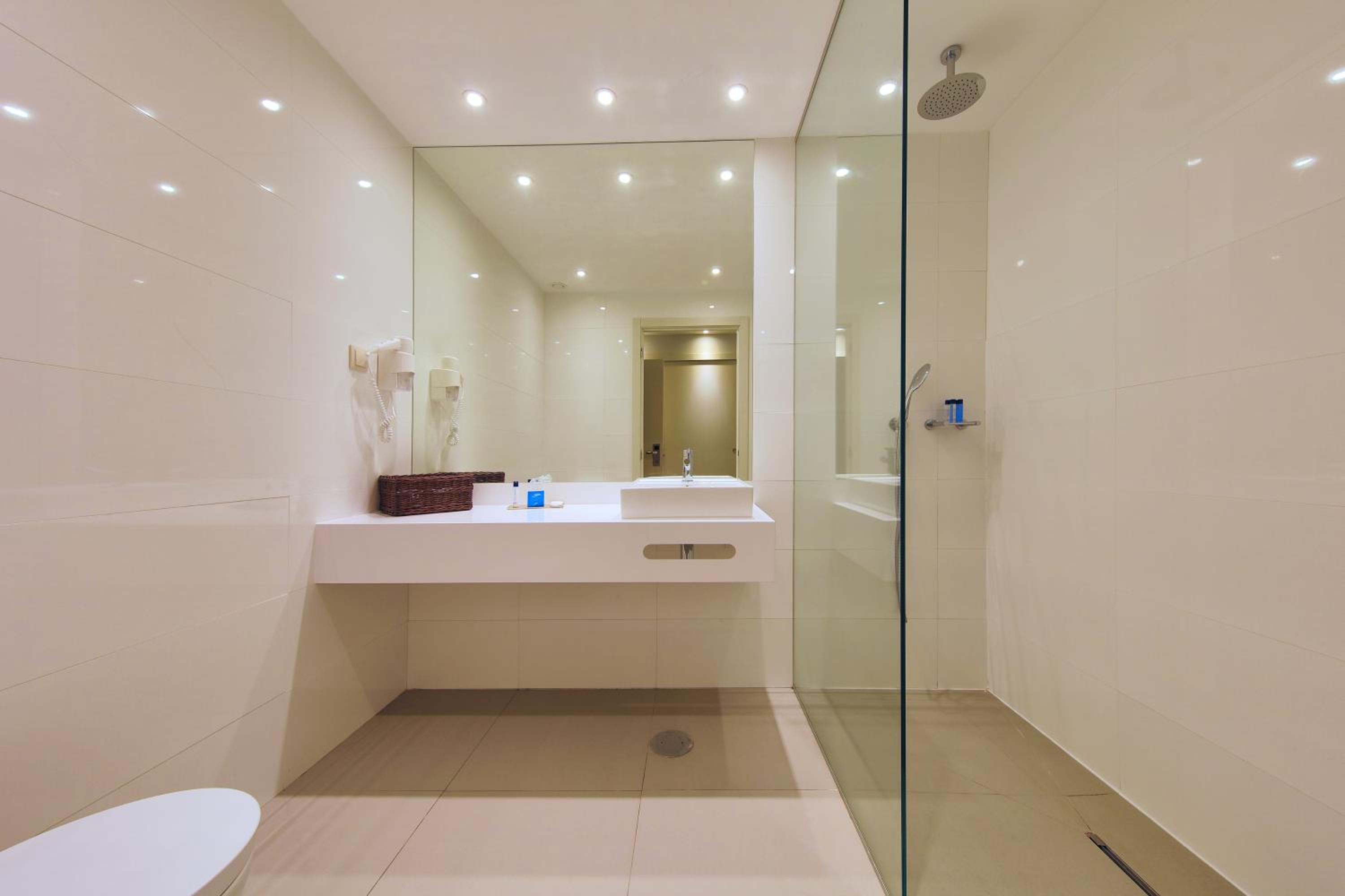 Deluxe Double or Twin Room - Adults Only photo 2