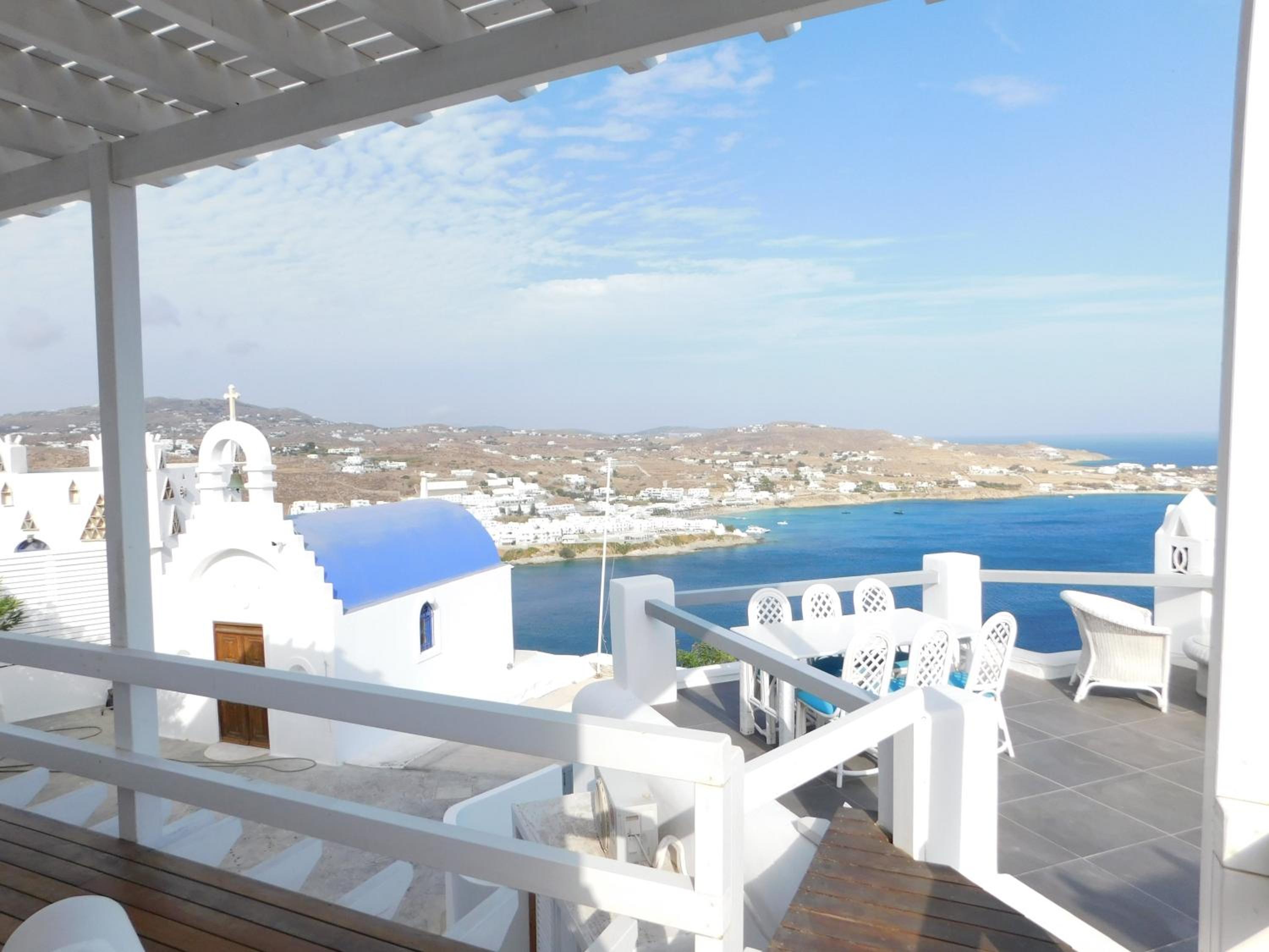 Villa with Sea View - Photo 3