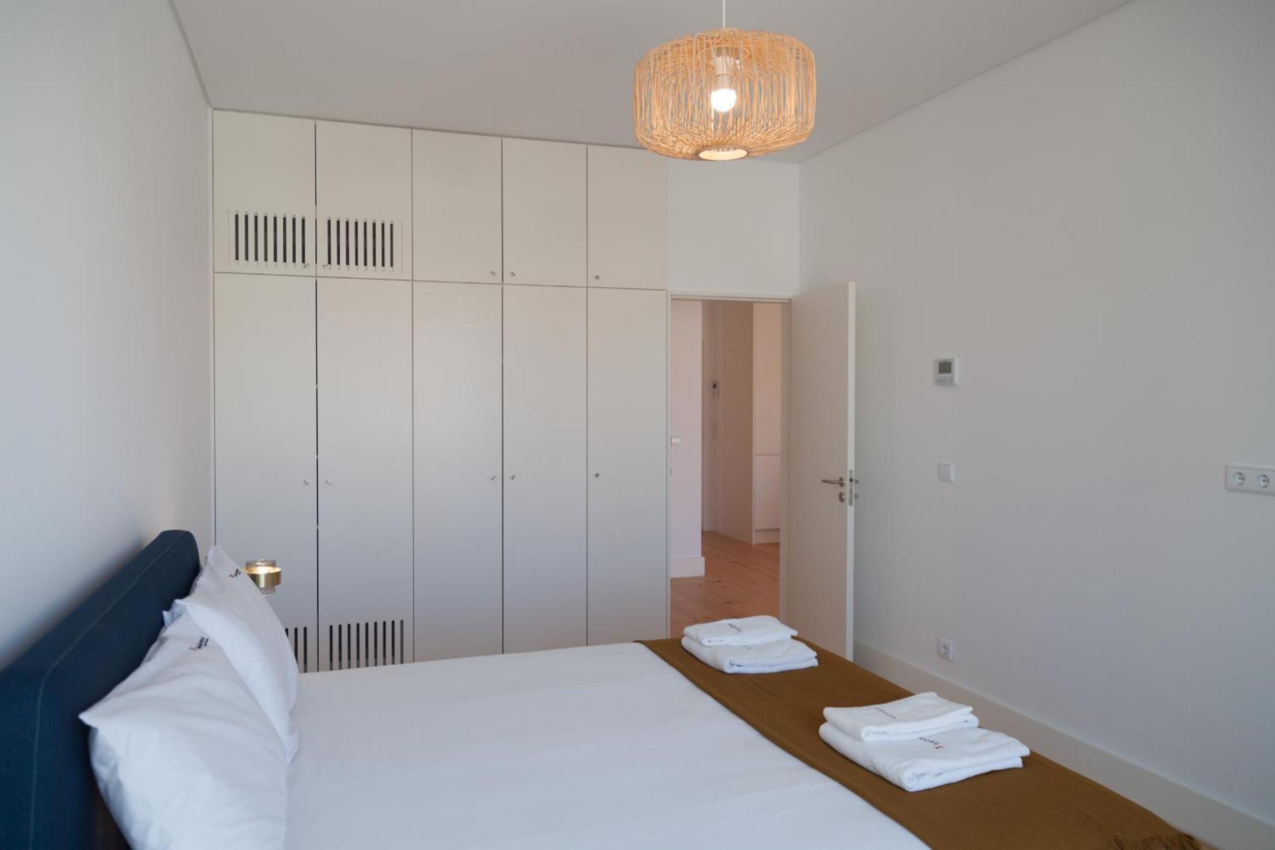 One-Bedroom Apartment - Photo 7