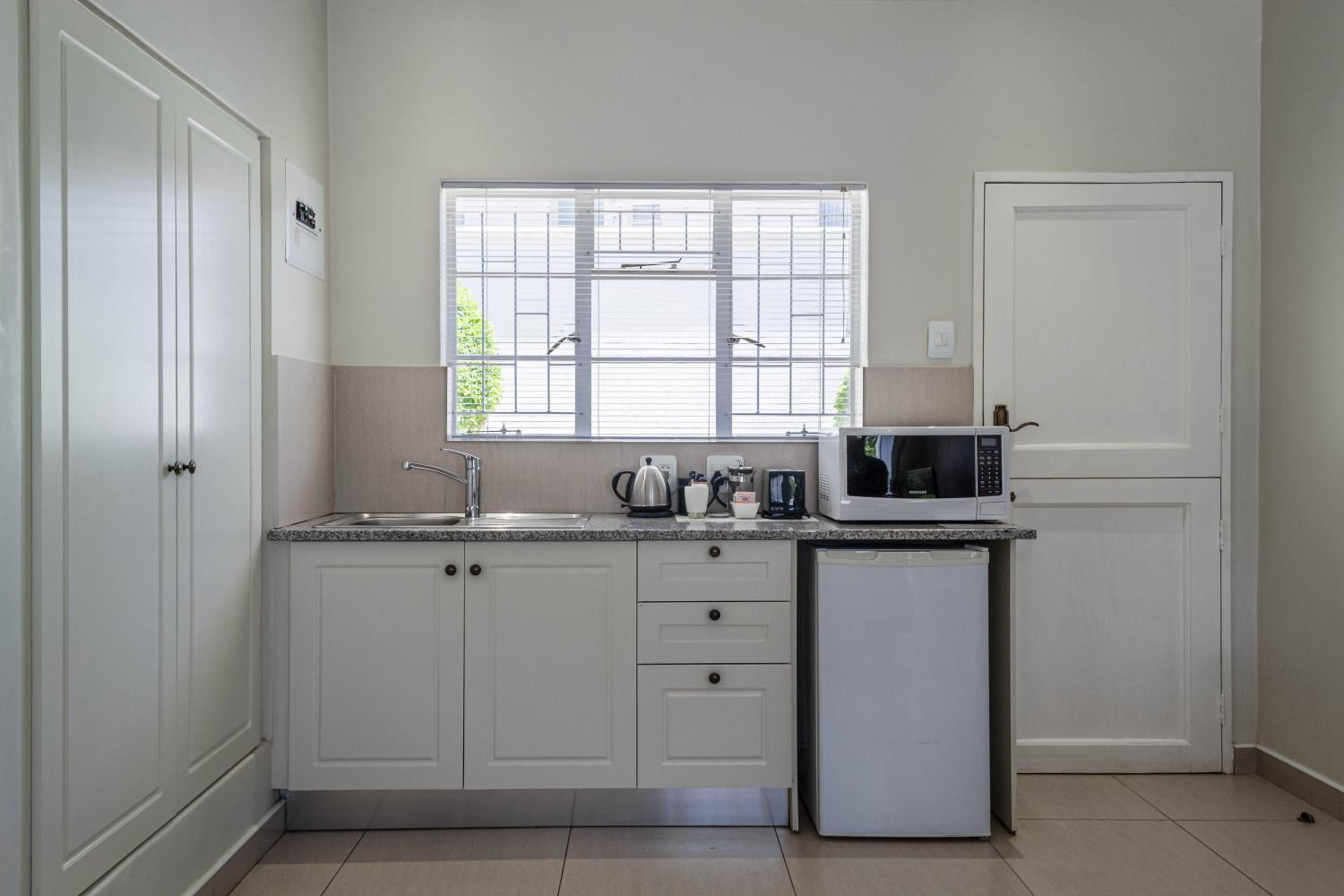 Cottage without Lounge - Photo 7