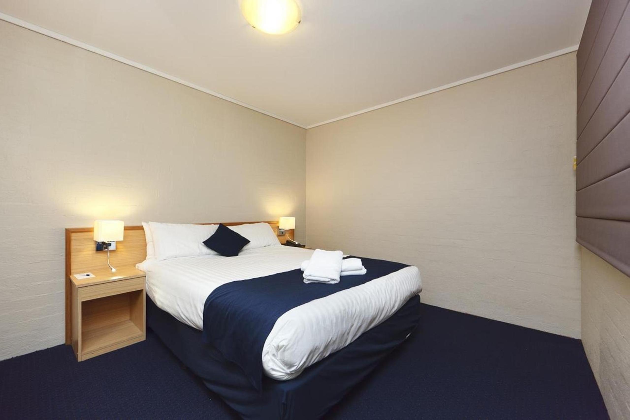 Two-Bedroom Apartment - Photo 7