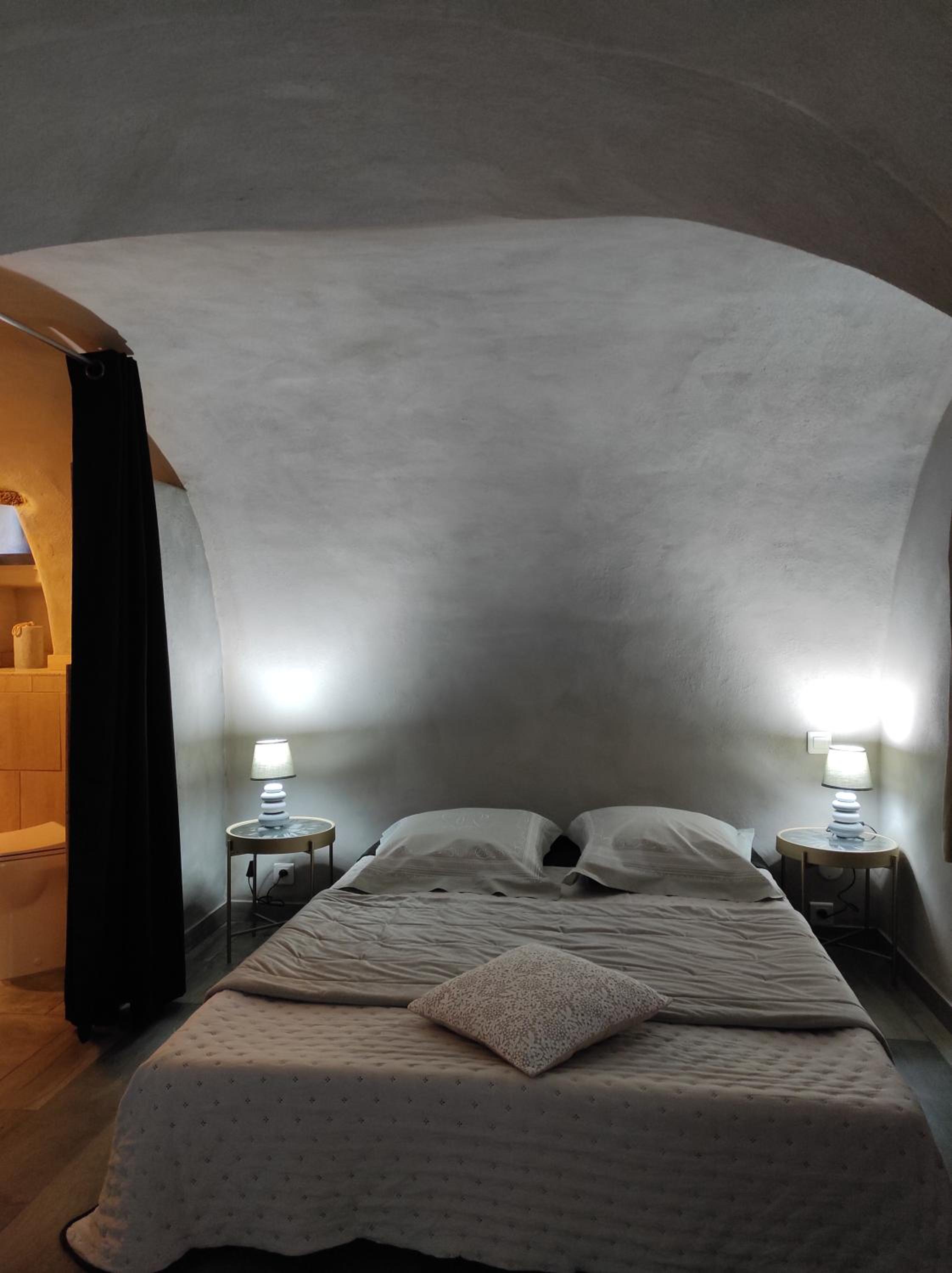 Quadruple Room with Private External Bathroom - Photo 3