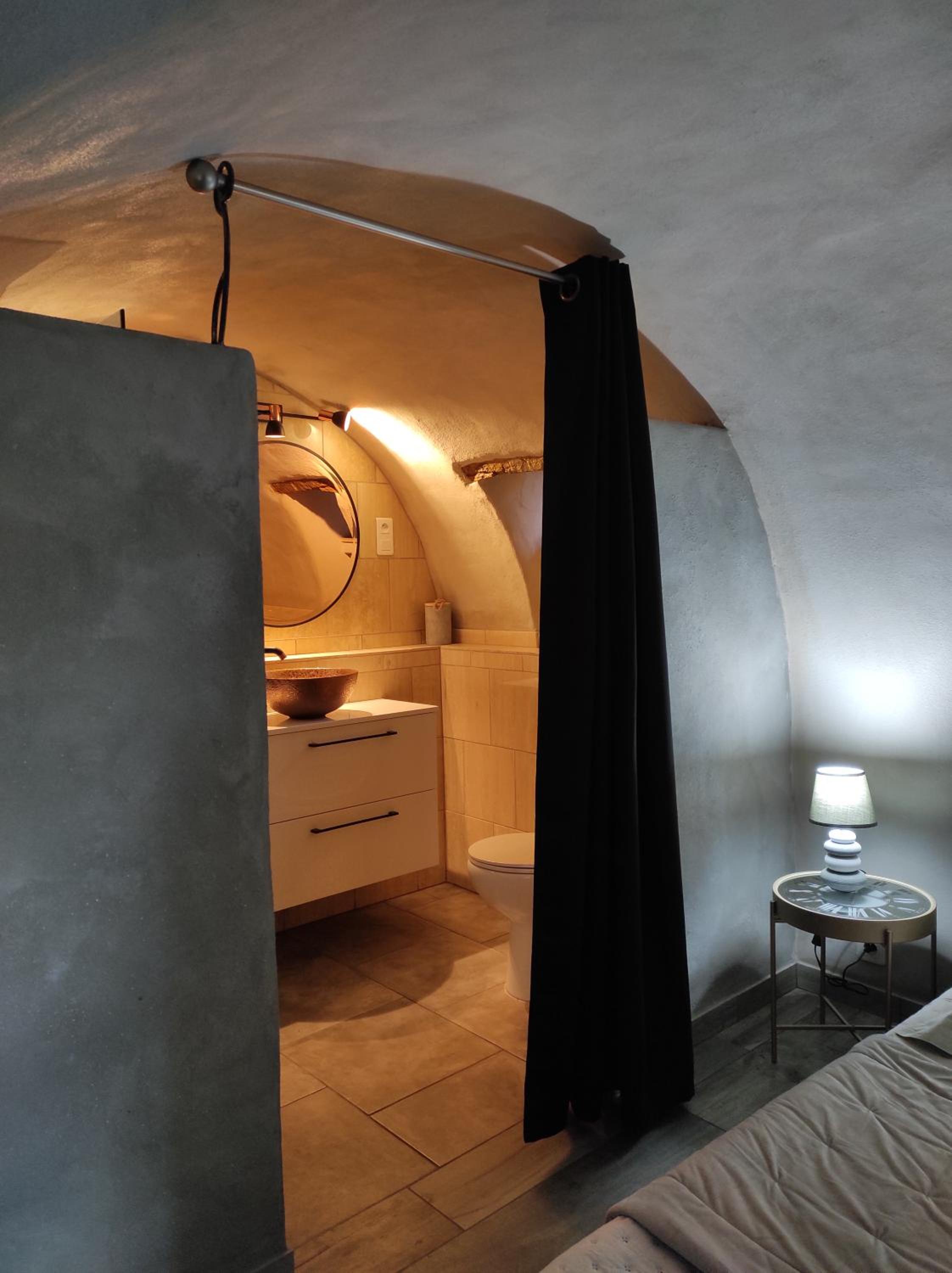 Quadruple Room with Private External Bathroom - Photo 4
