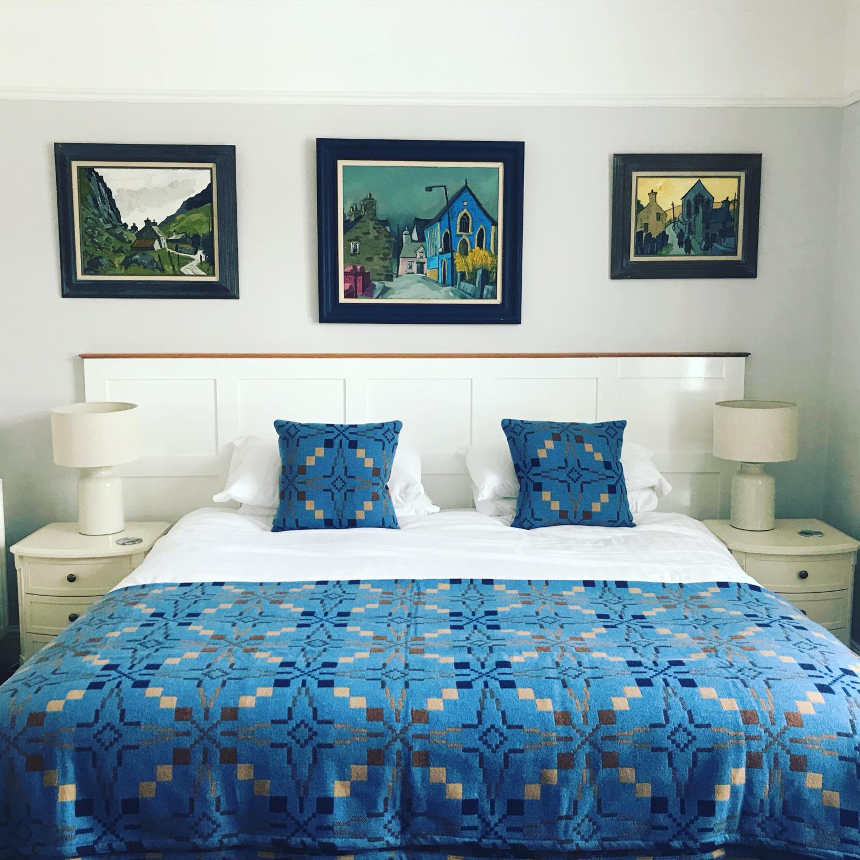 Large Double or Twin Room - Photo 1