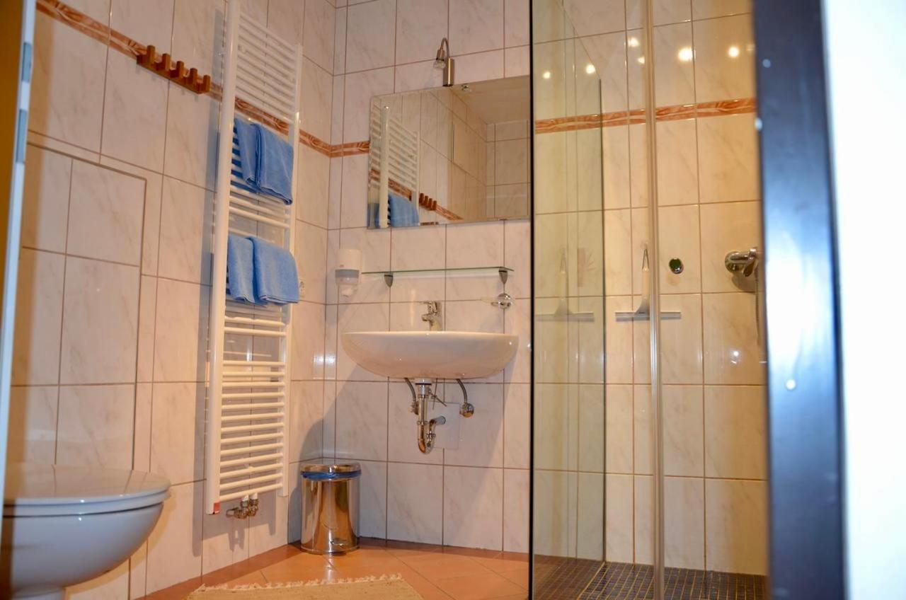 Apartment with Terrace photo 2