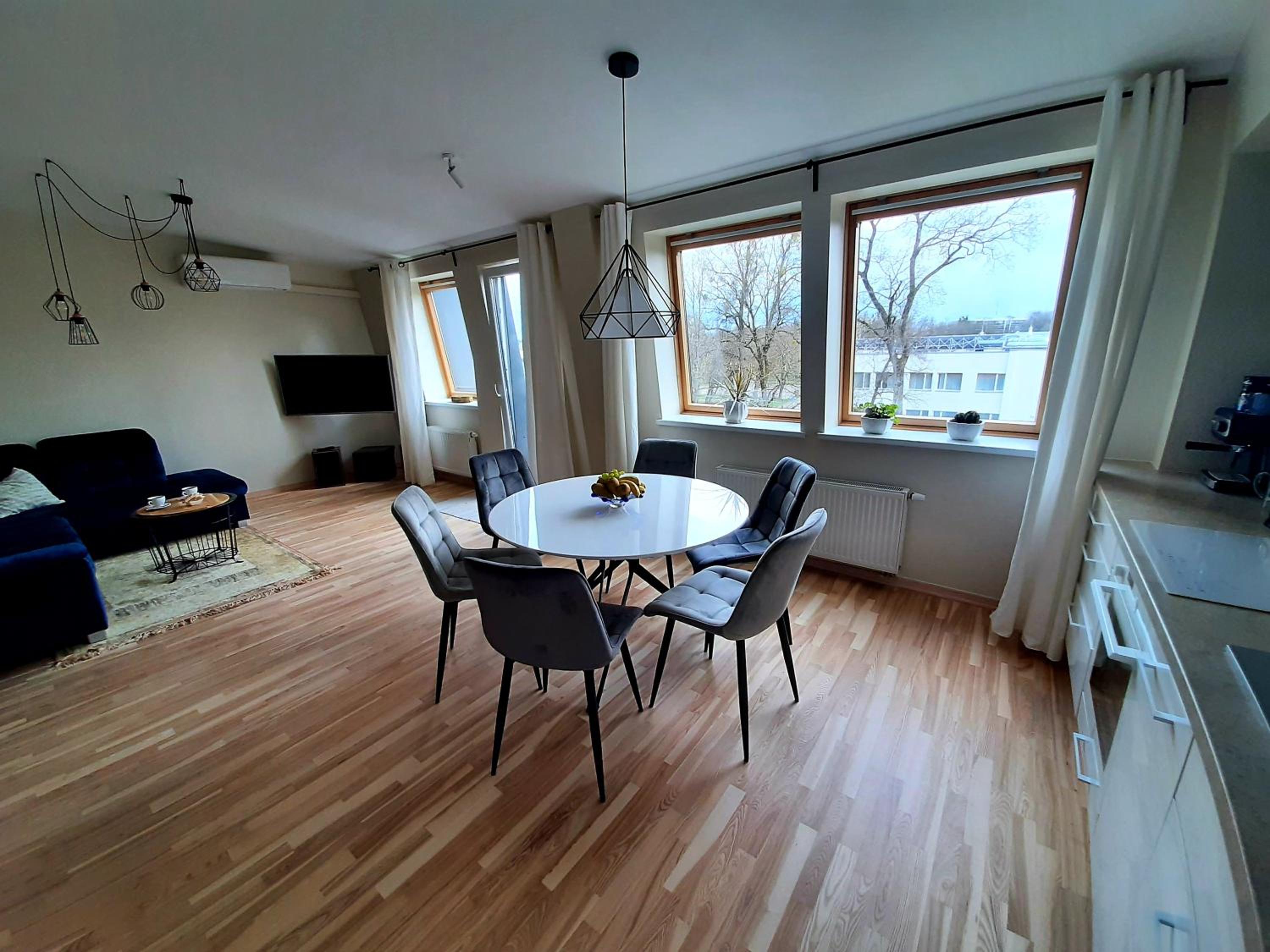 One-Bedroom Apartment