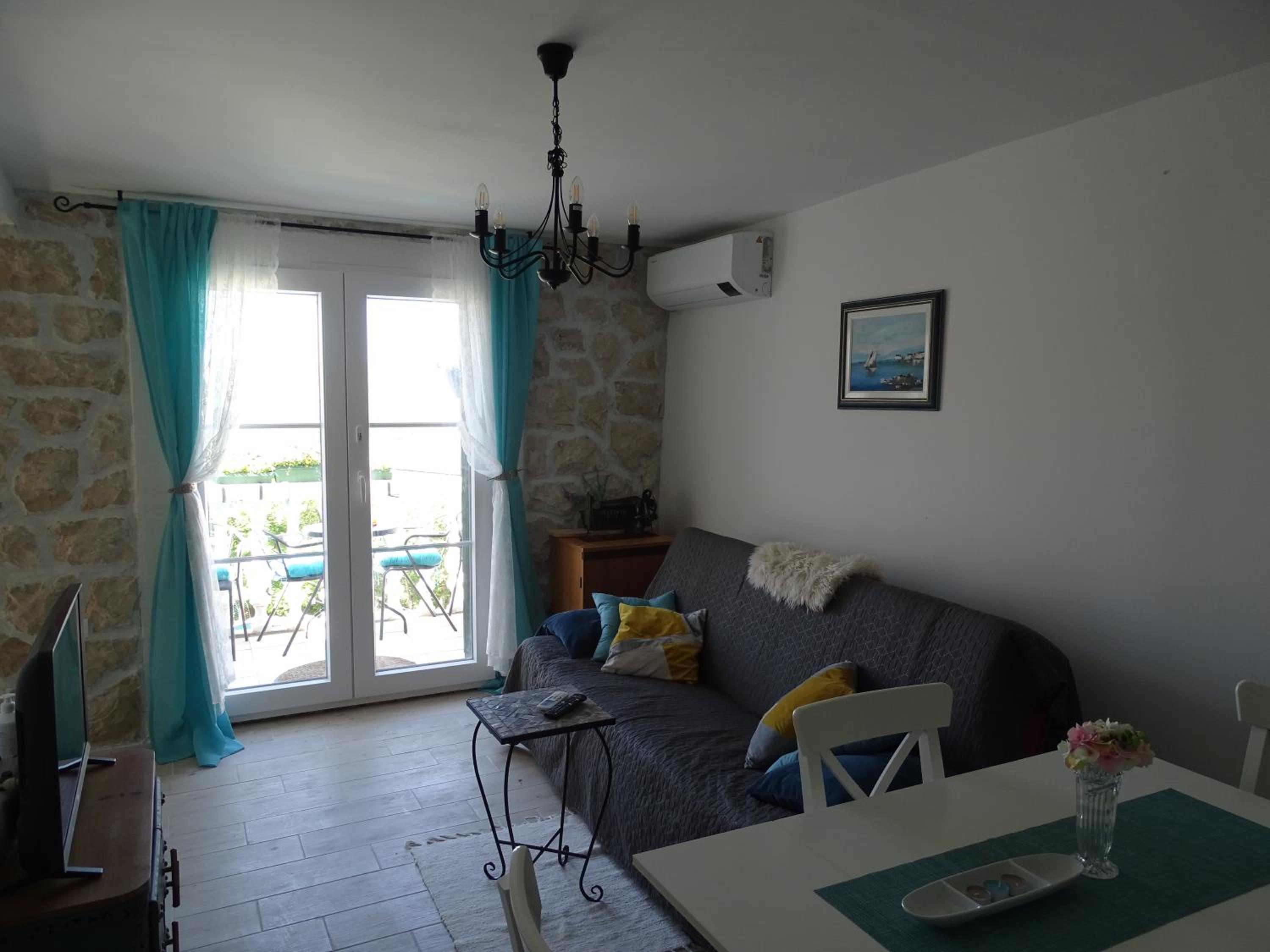 Apartment with Balcony photo 1