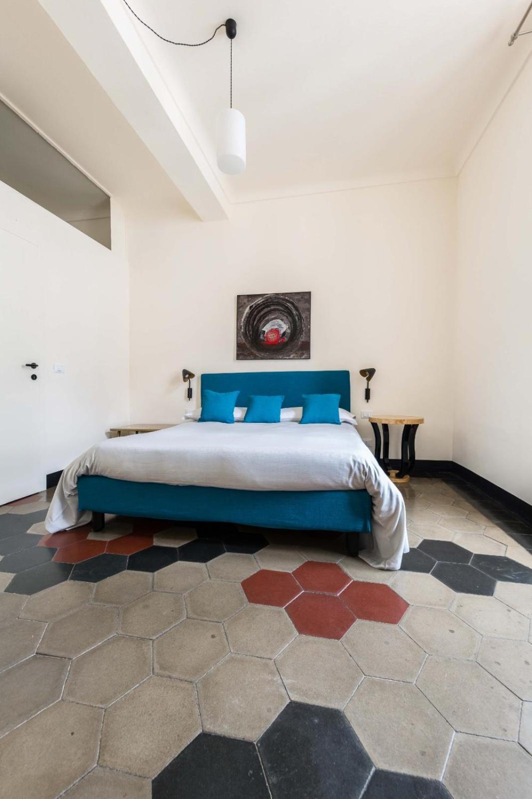 Standard King Room - Photo 1