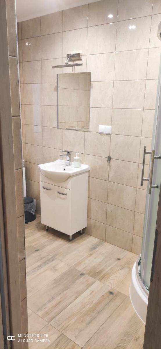 Triple Room with Private Bathroom - Photo 2