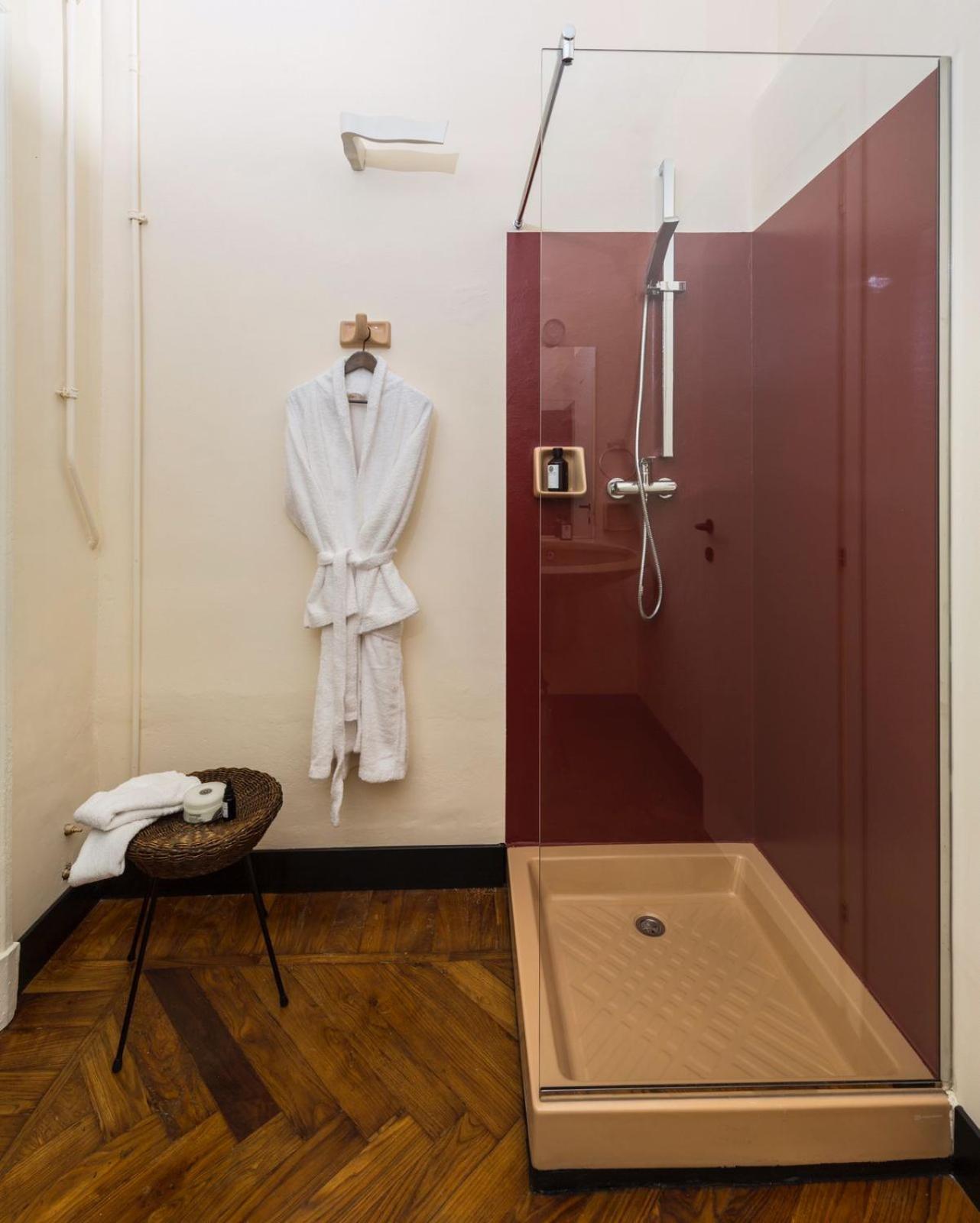 Double Room - Photo 4