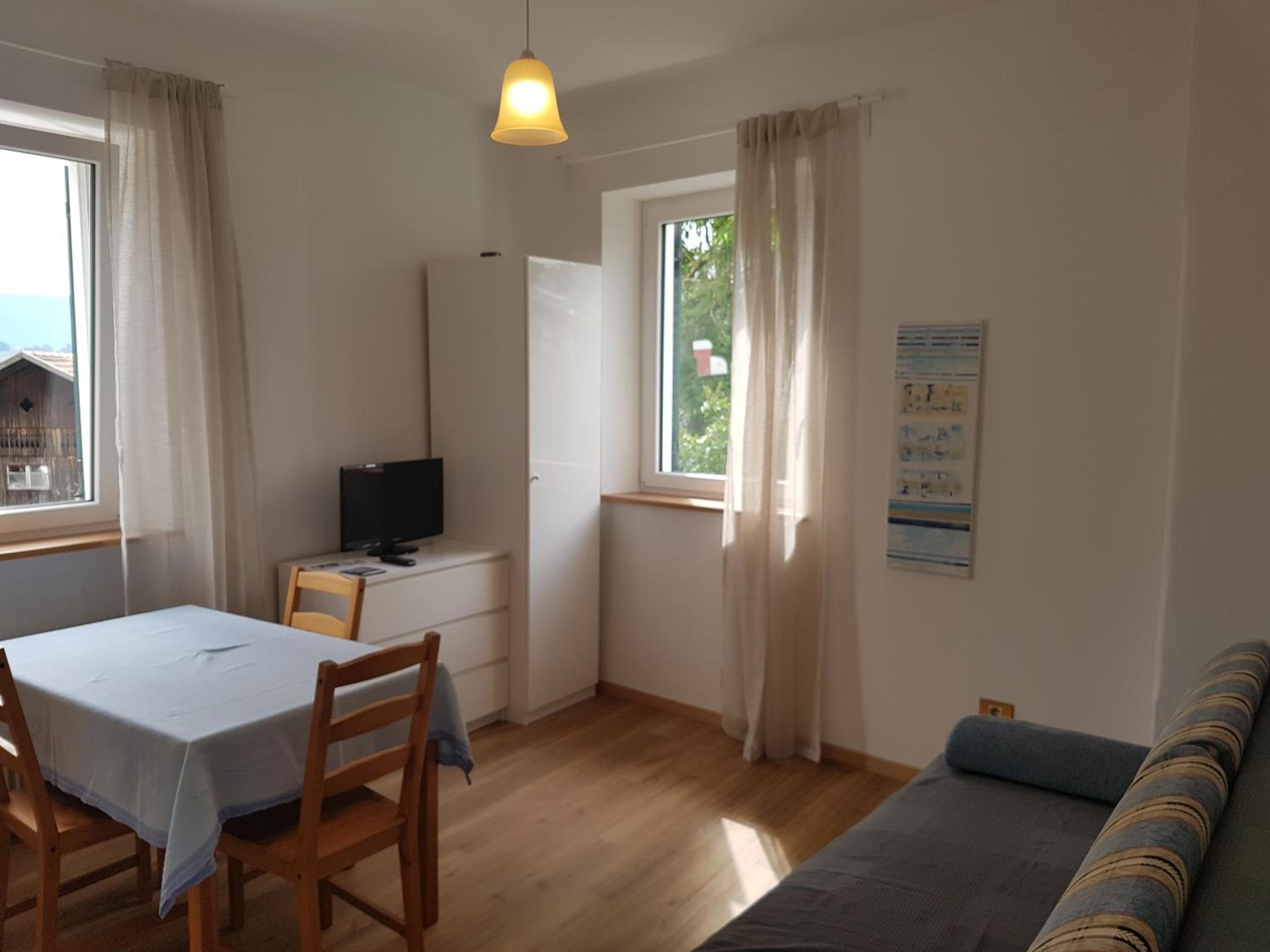 Apartment photo 2