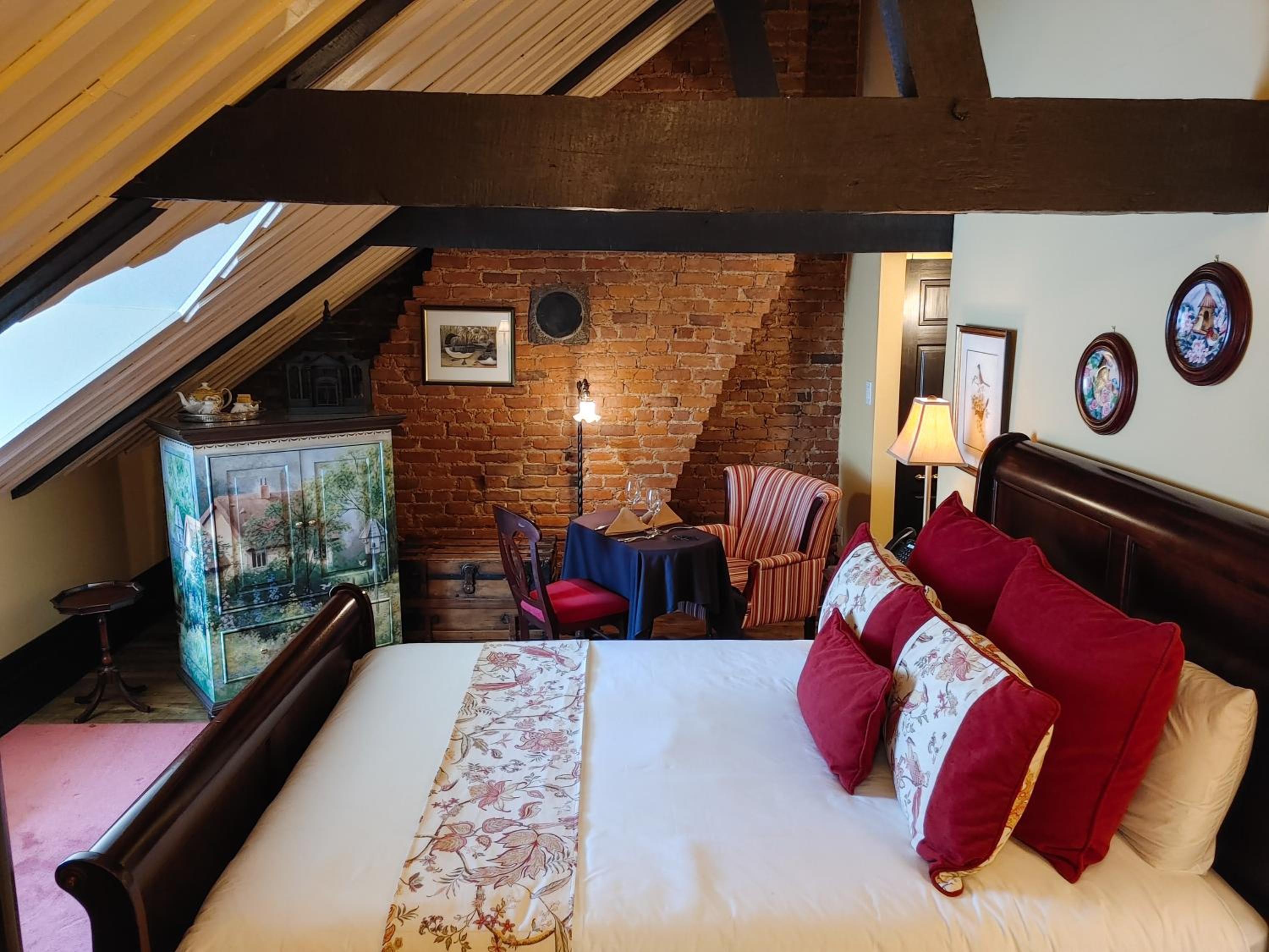 Superior Queen Room - Fourth Floor