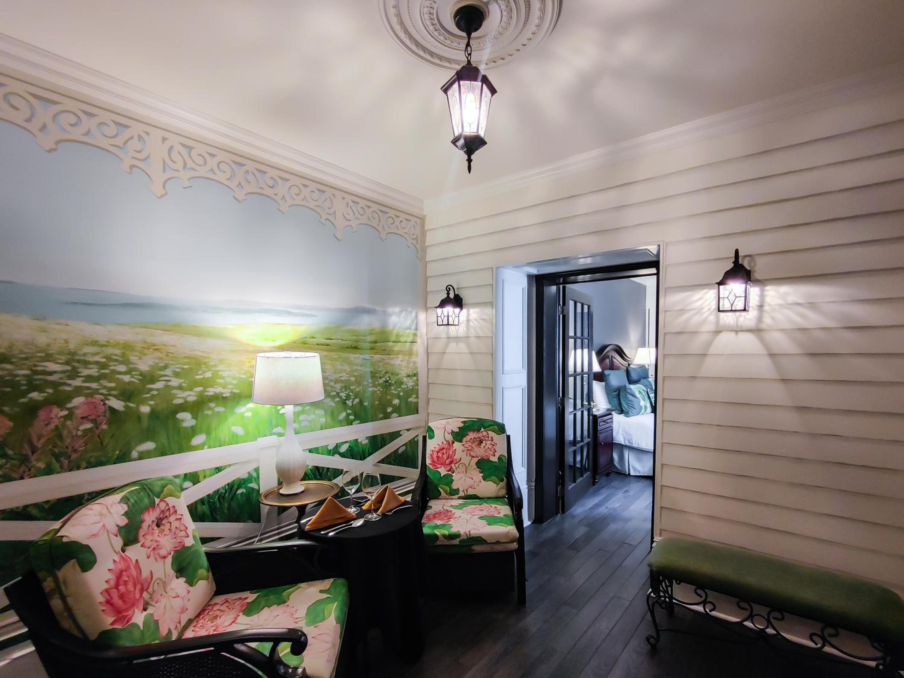 Queen Suite