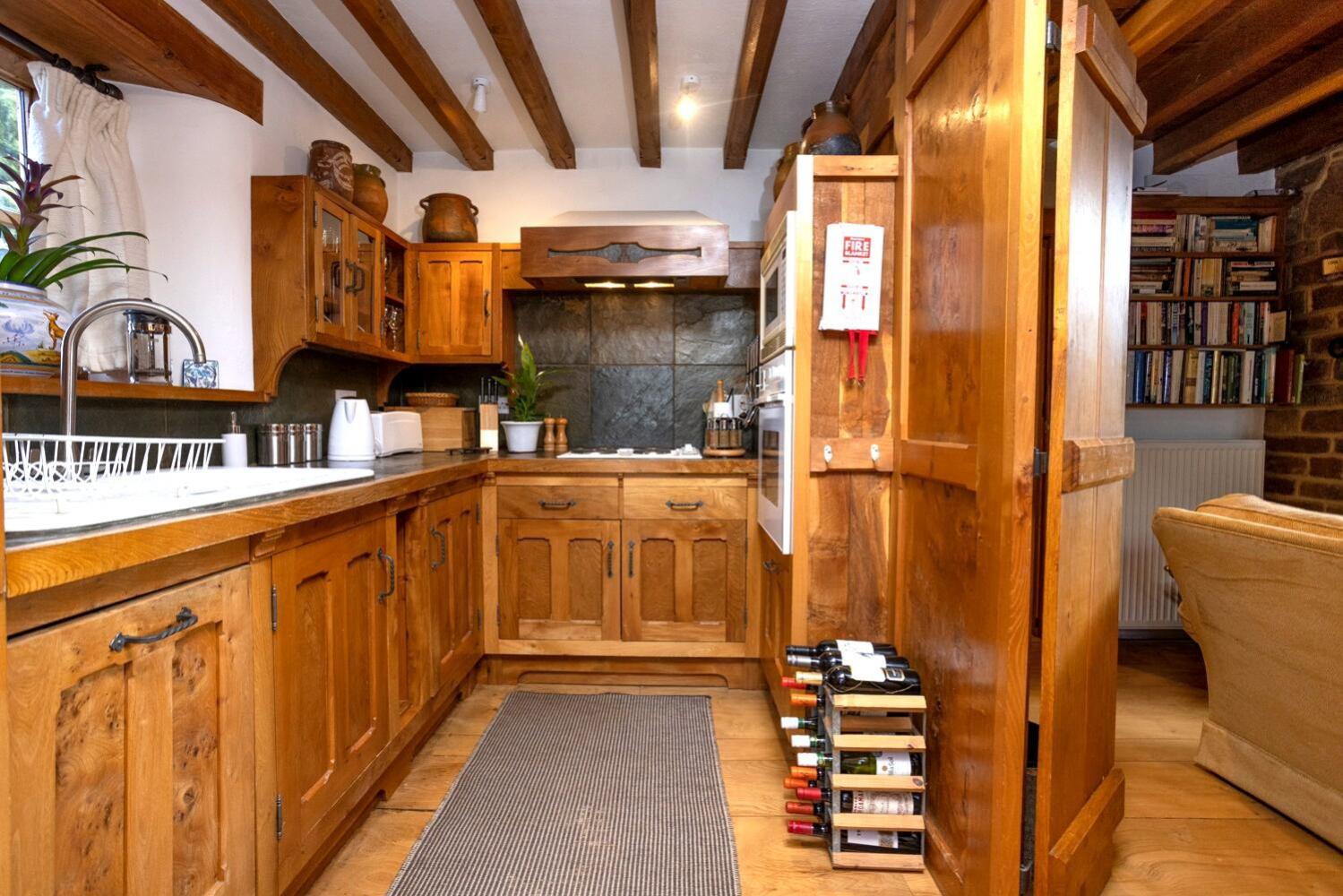 Two-Bedroom House - Photo 28