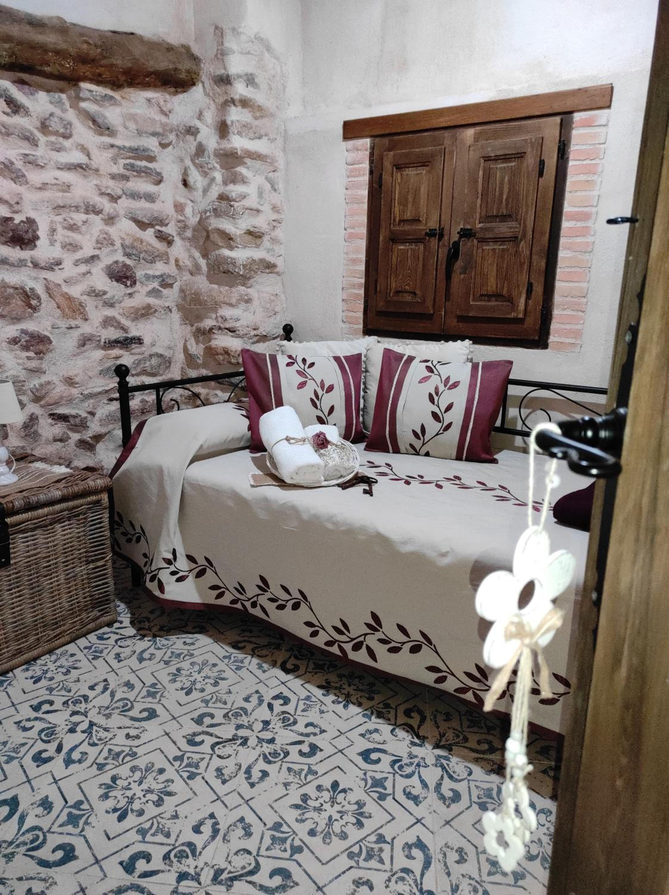 Three-Bedroom House - Photo 29