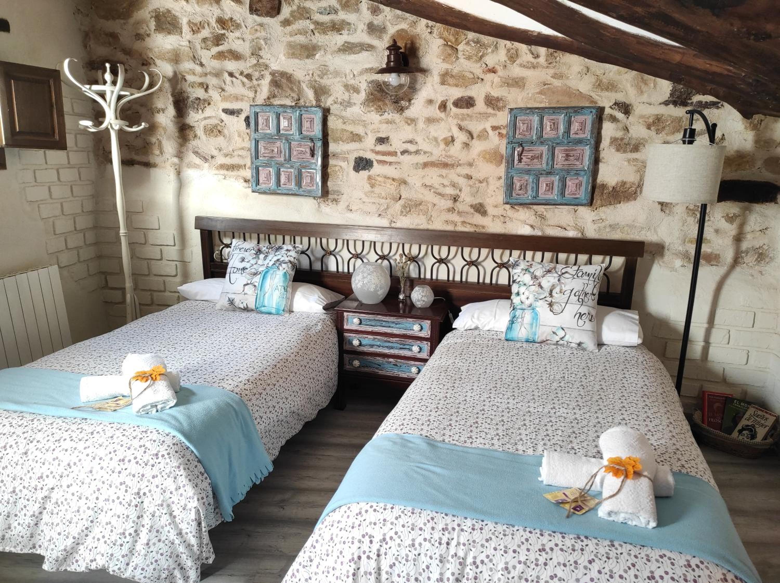 Three-Bedroom House - Photo 28