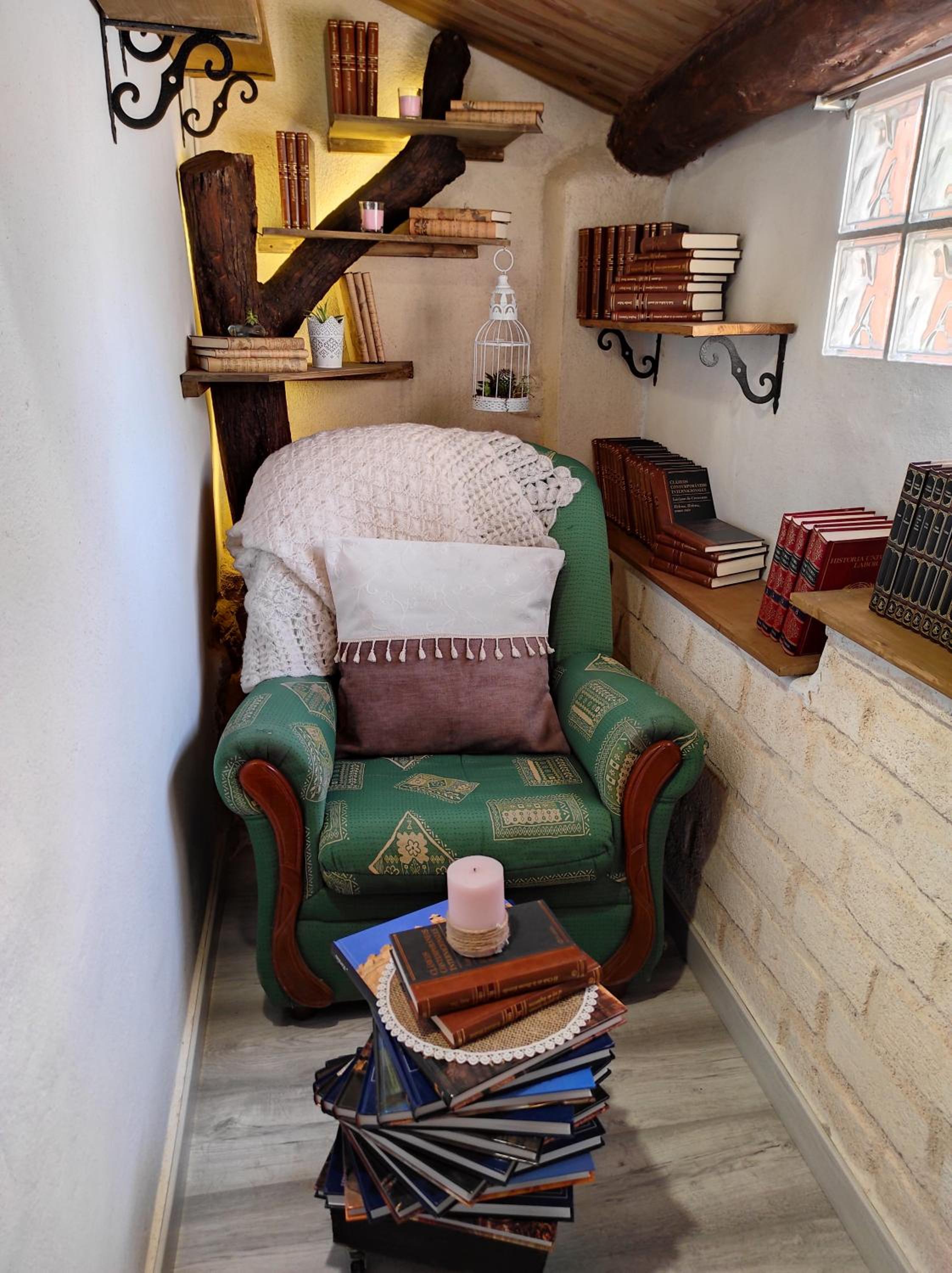 Three-Bedroom House - Photo 26
