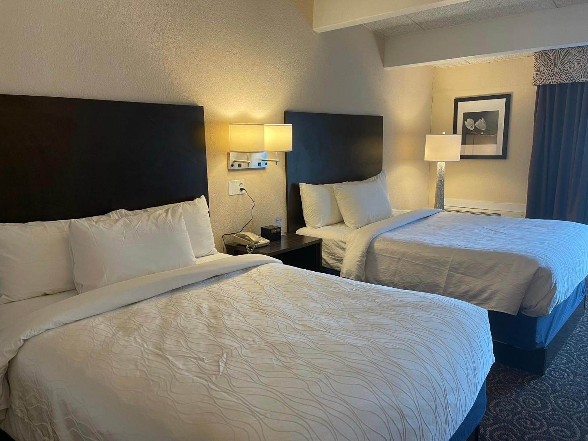 Deluxe Queen Room with Two Queen Beds