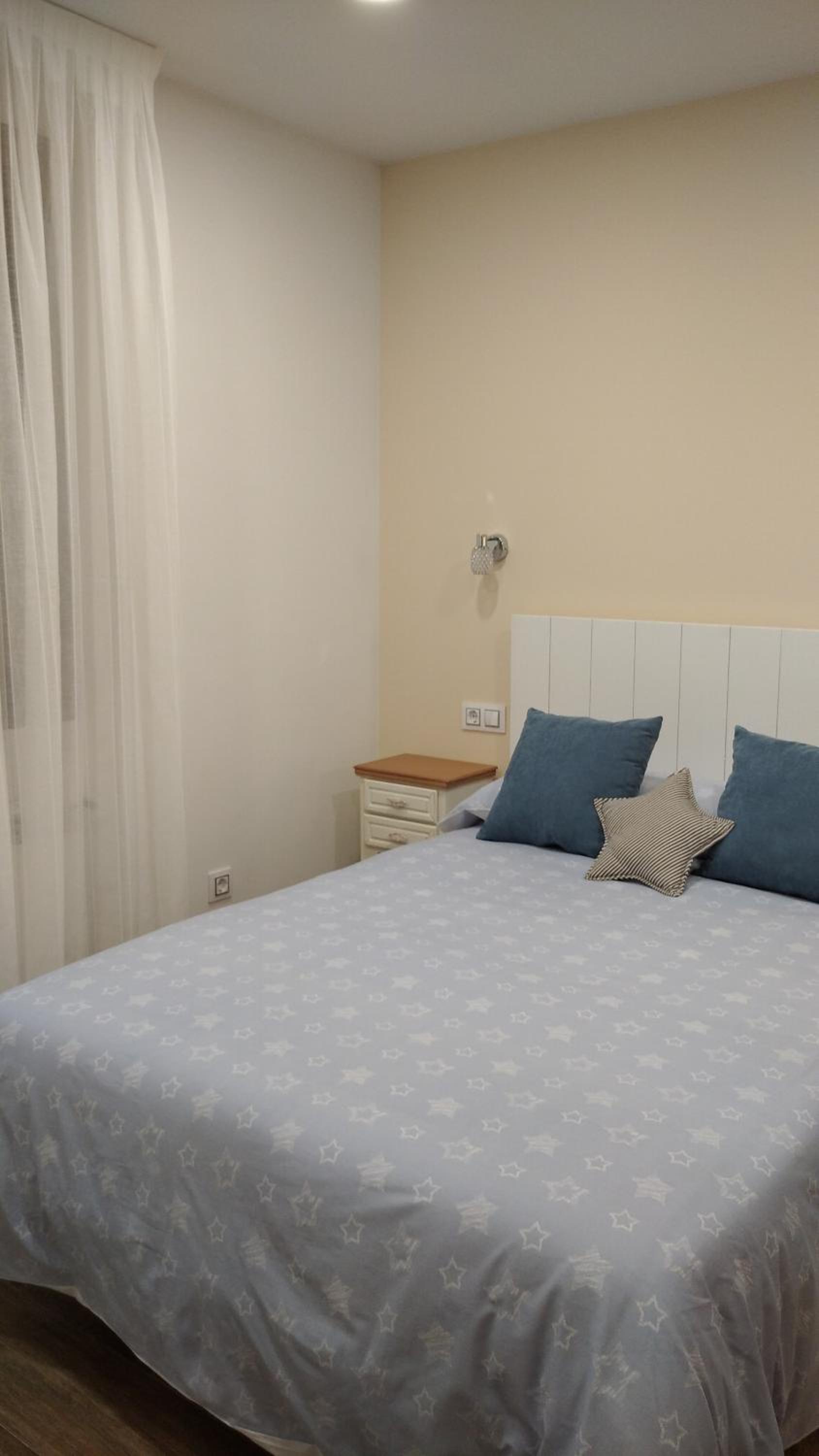 Apartment - Ground Floor - Photo 2