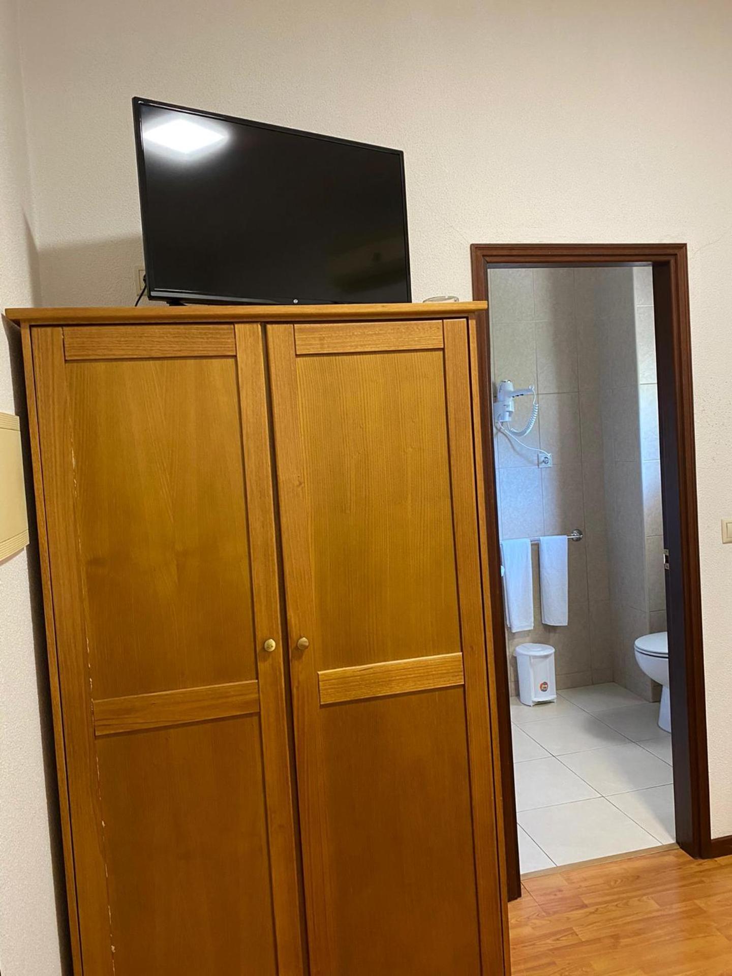 Double or Twin Room - Photo 25