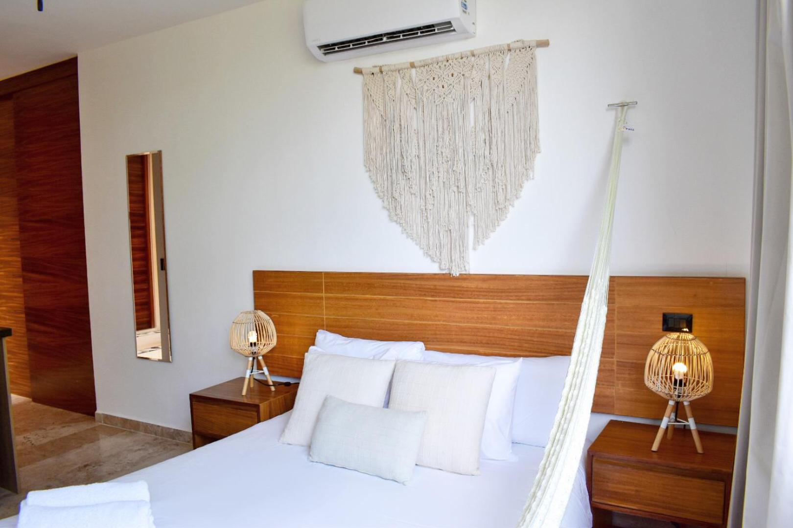 Deluxe Room - Photo 1