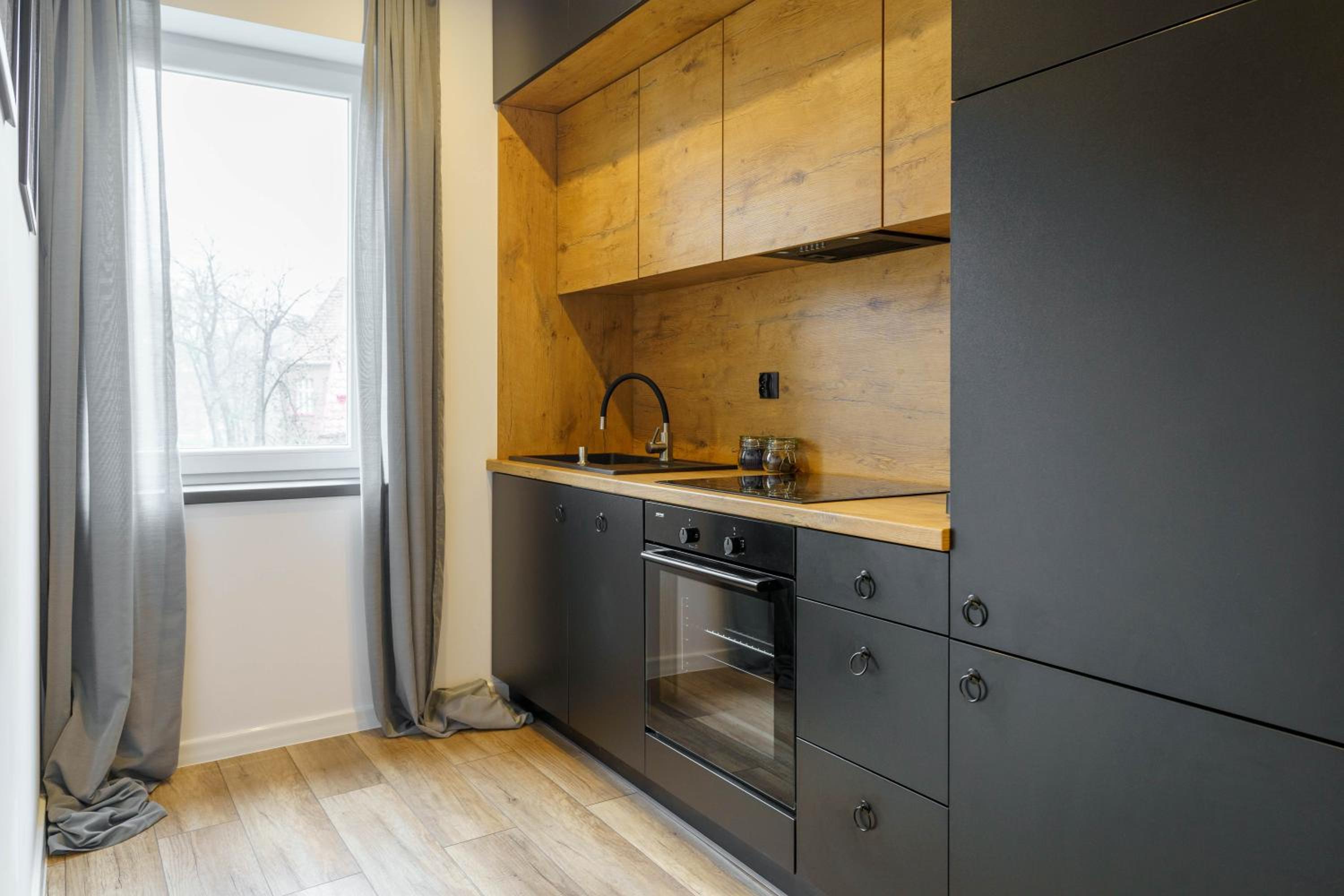One-Bedroom Apartment - Photo 7