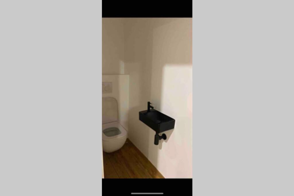 One-Bedroom Apartment - Photo 9