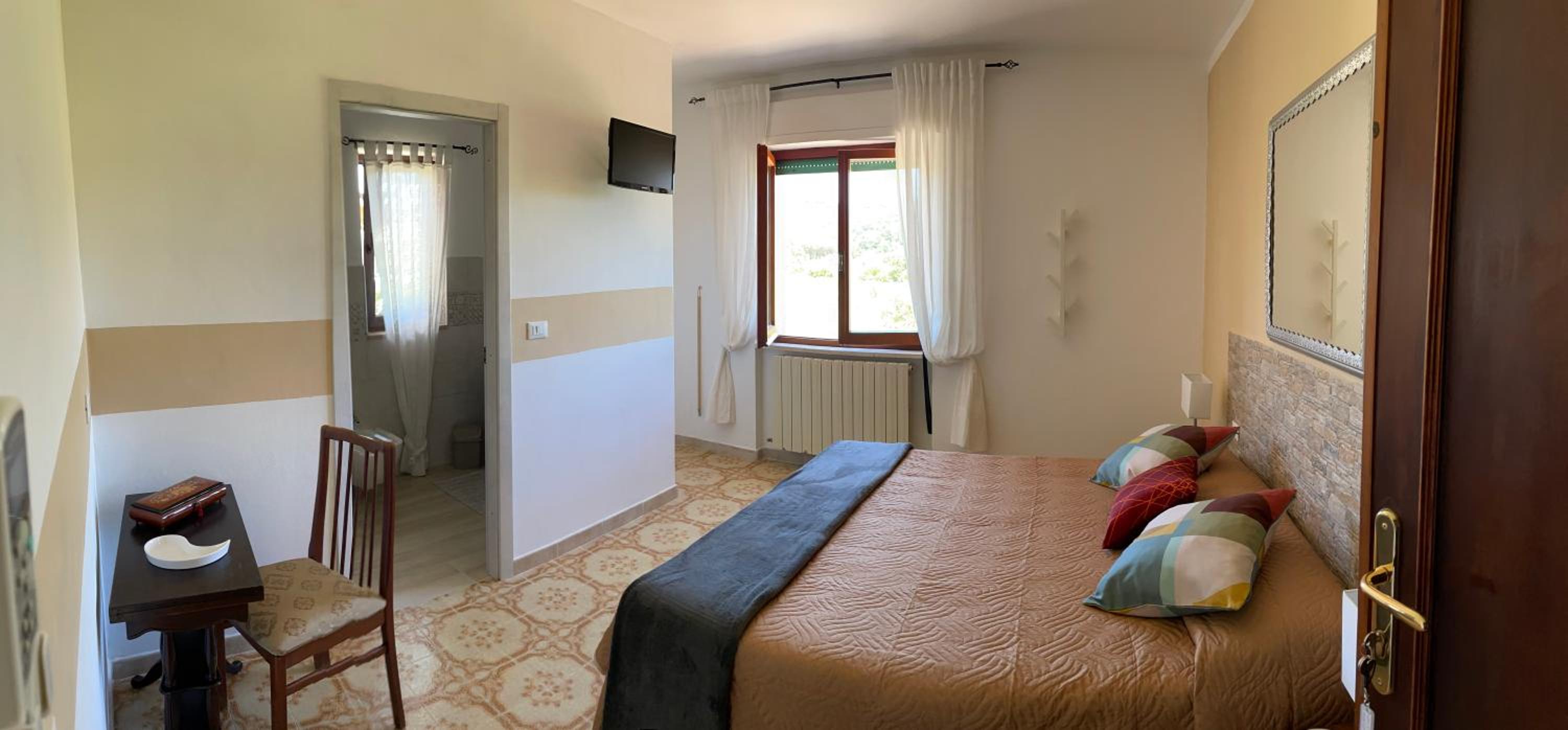 Standard Double Room photo 1