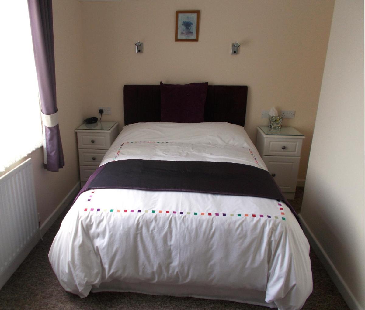 Double Room with Private Bathroom photo 1