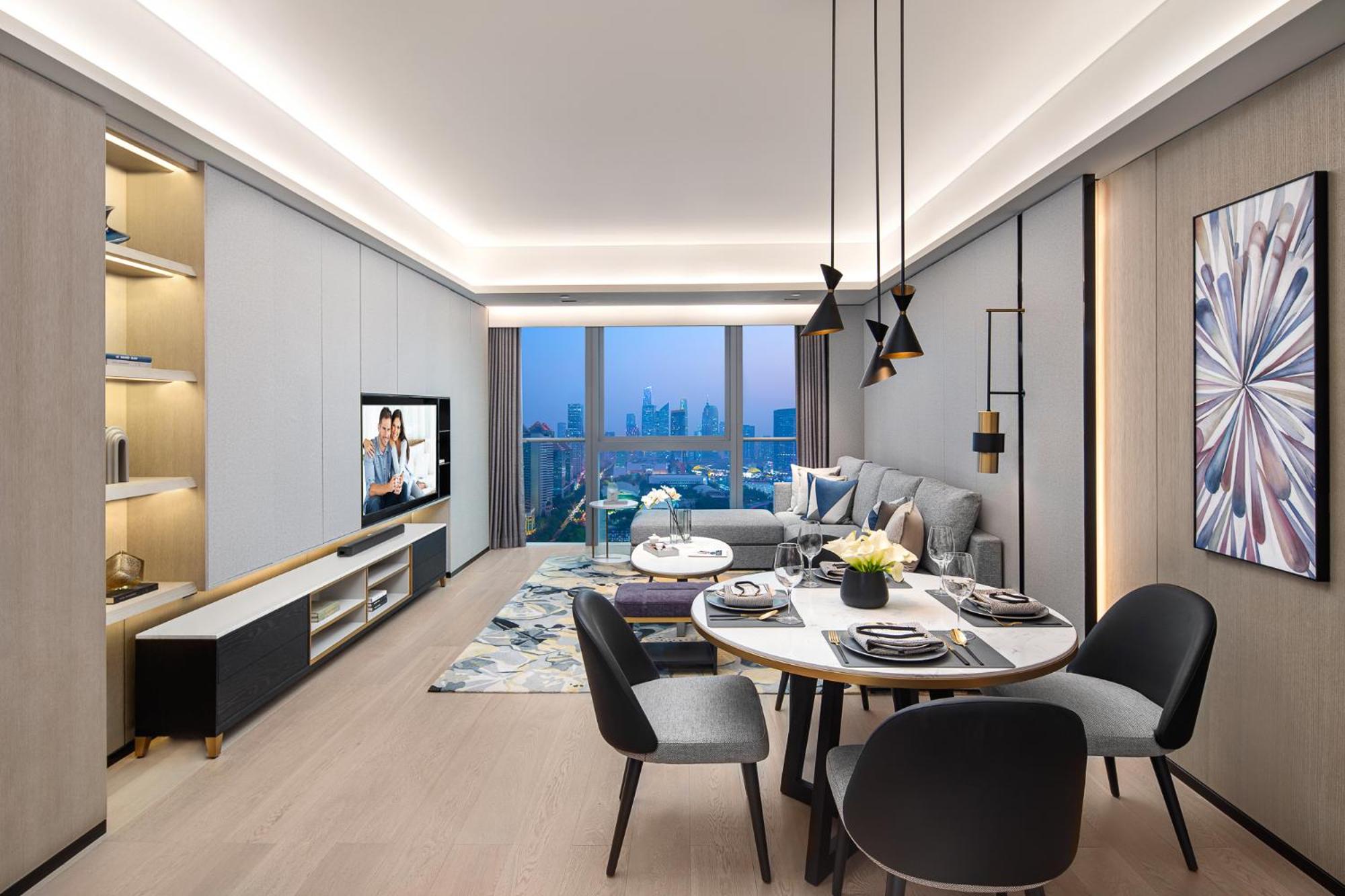 2 Bedroom Premier photo 1