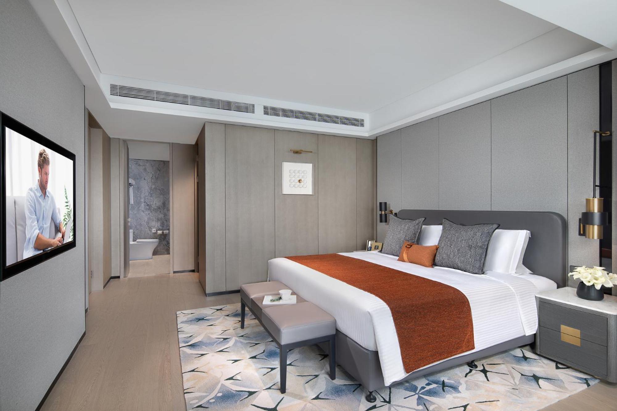 1 Bedroom Premier photo 3